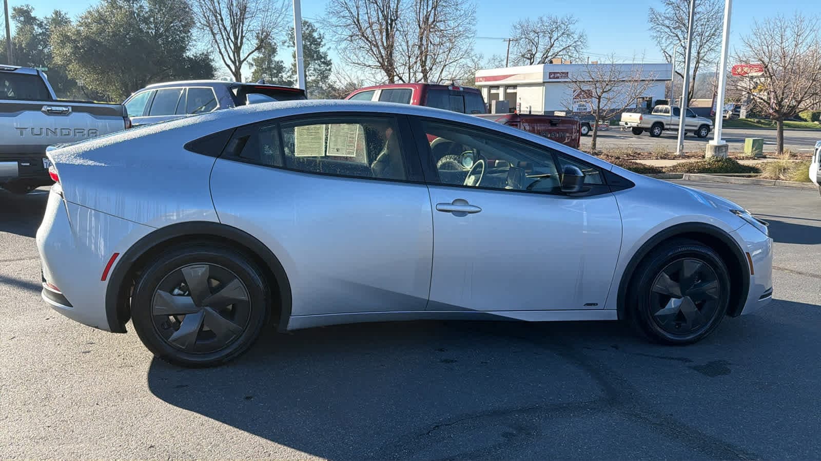 Thumbnail: 2024 Toyota Prius - 4