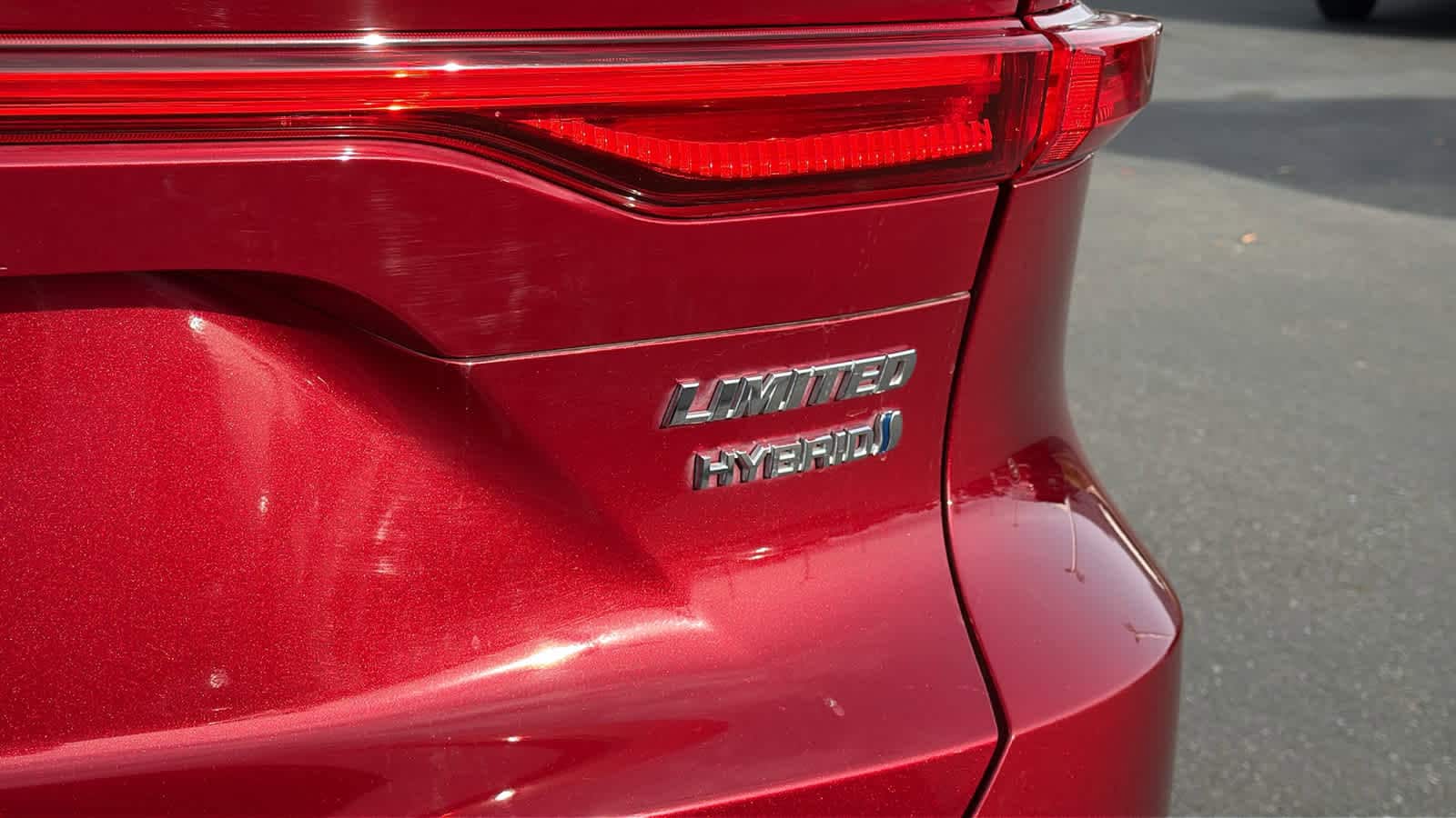 Thumbnail: 2021 Toyota Venza - 28