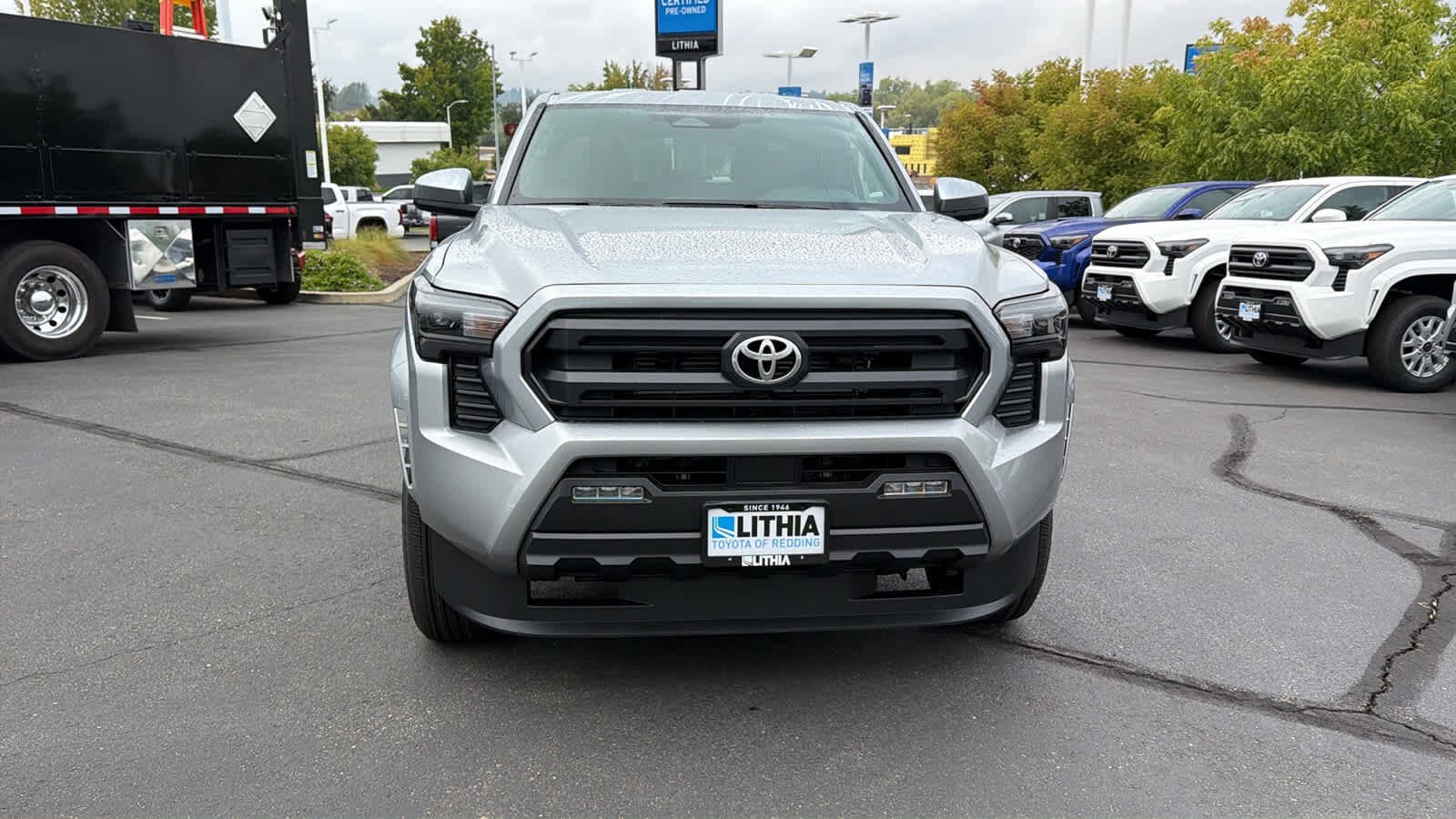 2025 Toyota Tacoma SR5 4x4 Double Cab photo 2