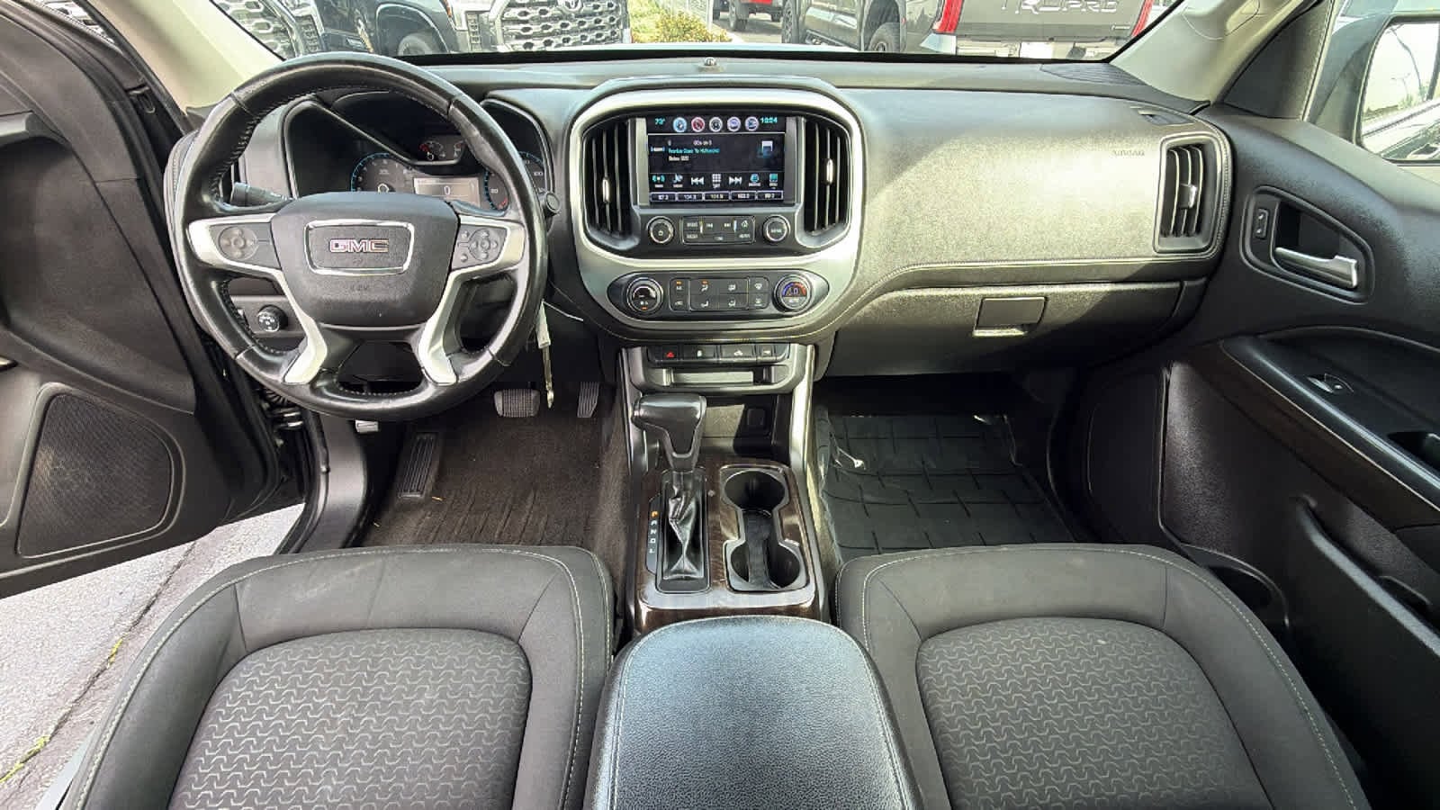 Thumbnail: 2018 GMC Canyon - 26