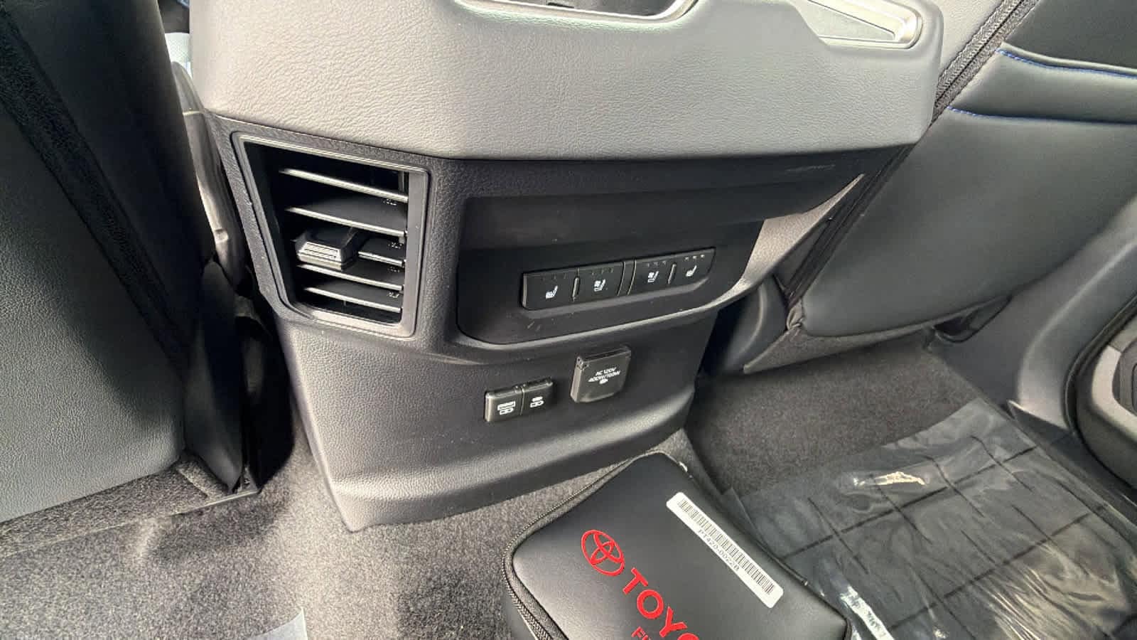 Thumbnail: 2026 Toyota Tundra - 25