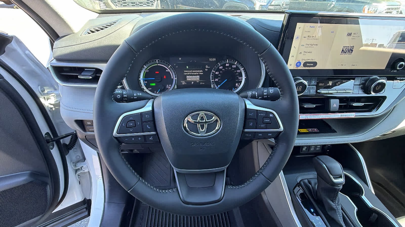 Thumbnail: 2026 Toyota Highlander - 18