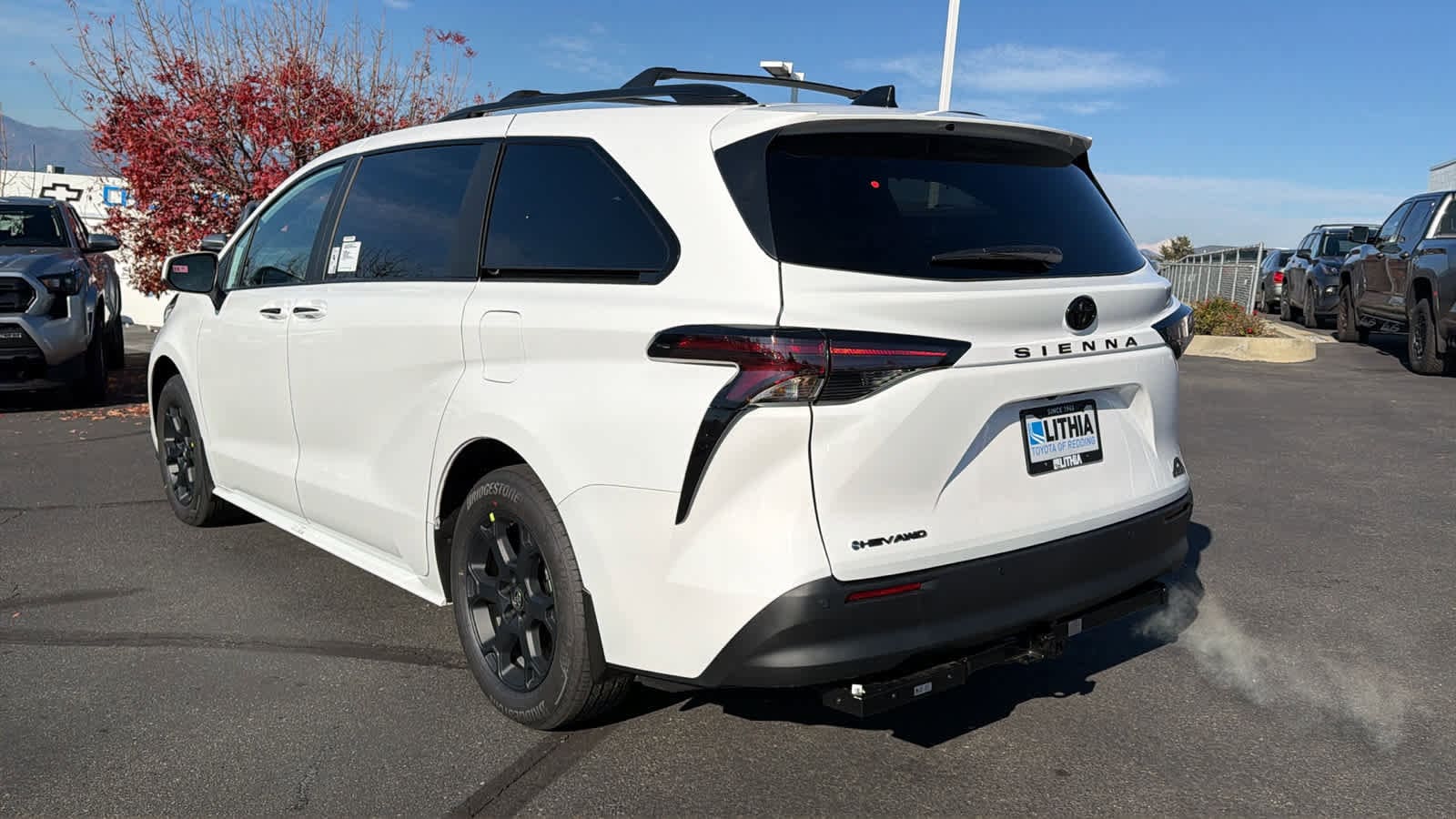 Thumbnail: 2026 Toyota Sienna - 7