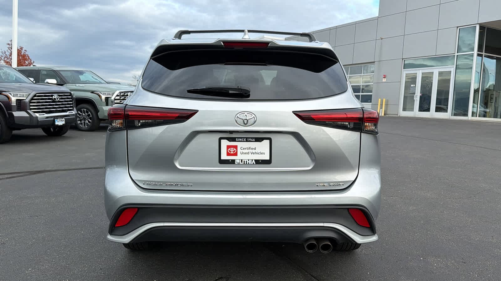 Thumbnail: 2024 Toyota Highlander - 6