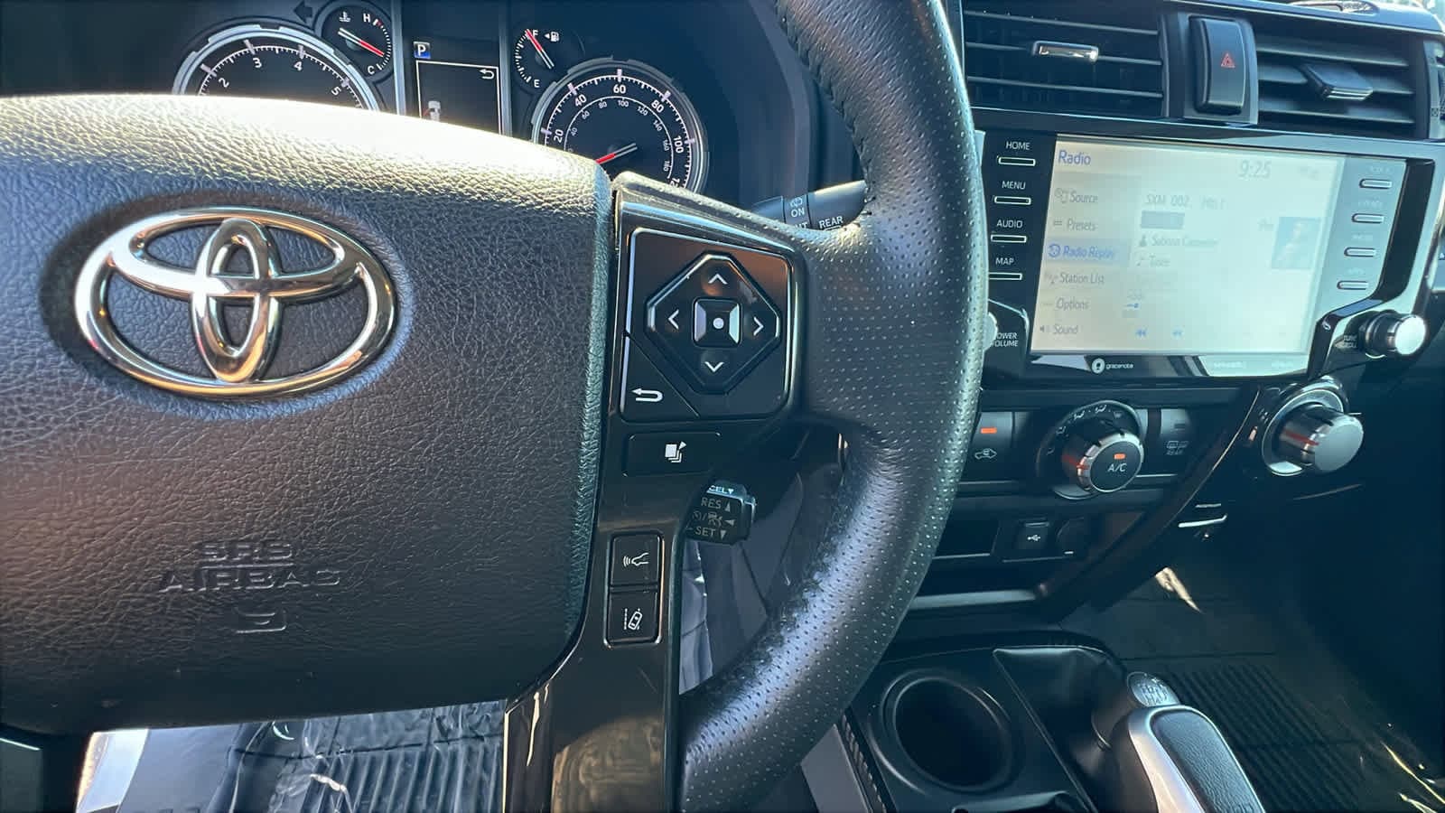 Thumbnail: 2022 Toyota 4Runner - 20