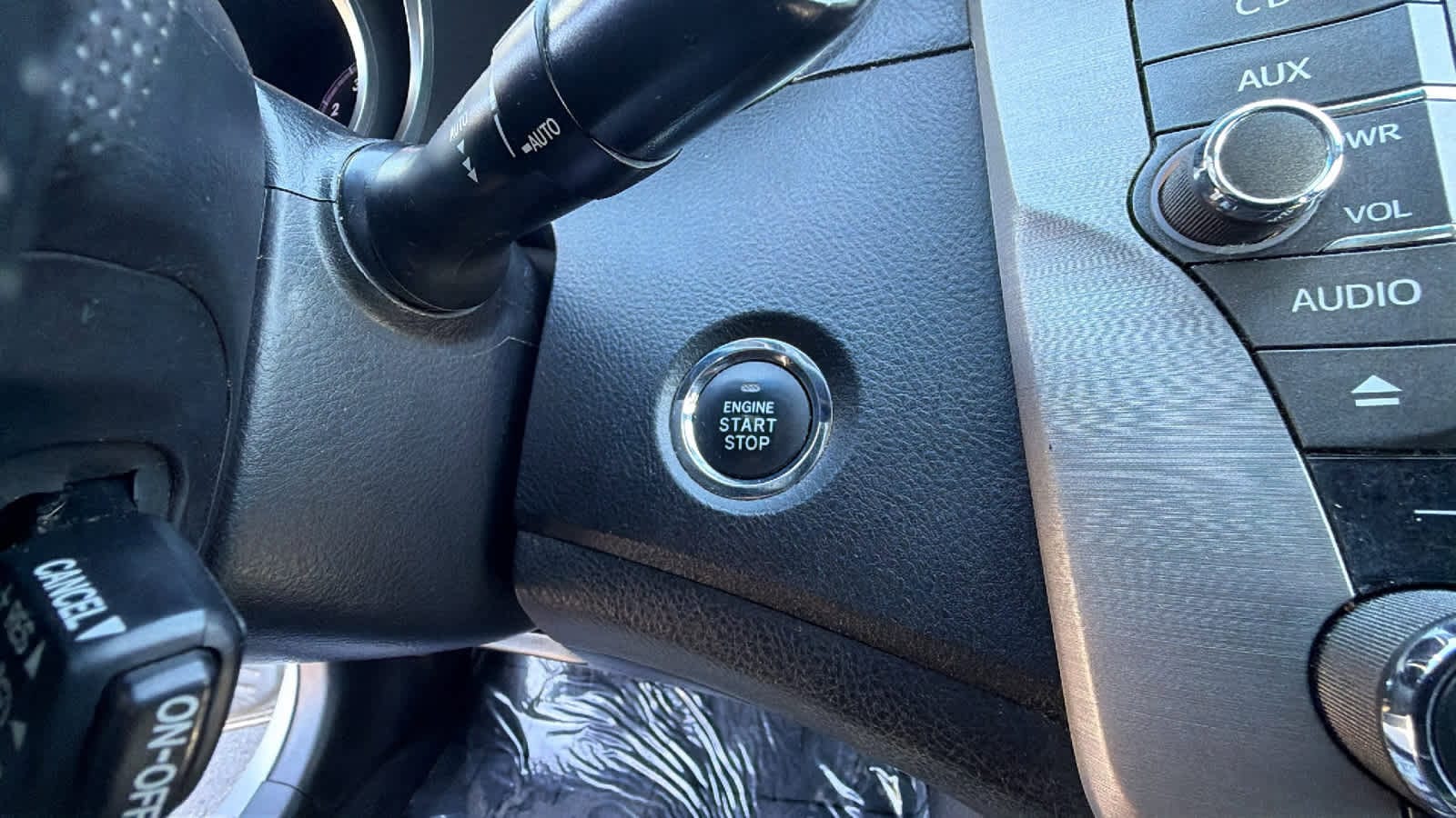 Thumbnail: 2011 Toyota Avalon - 17