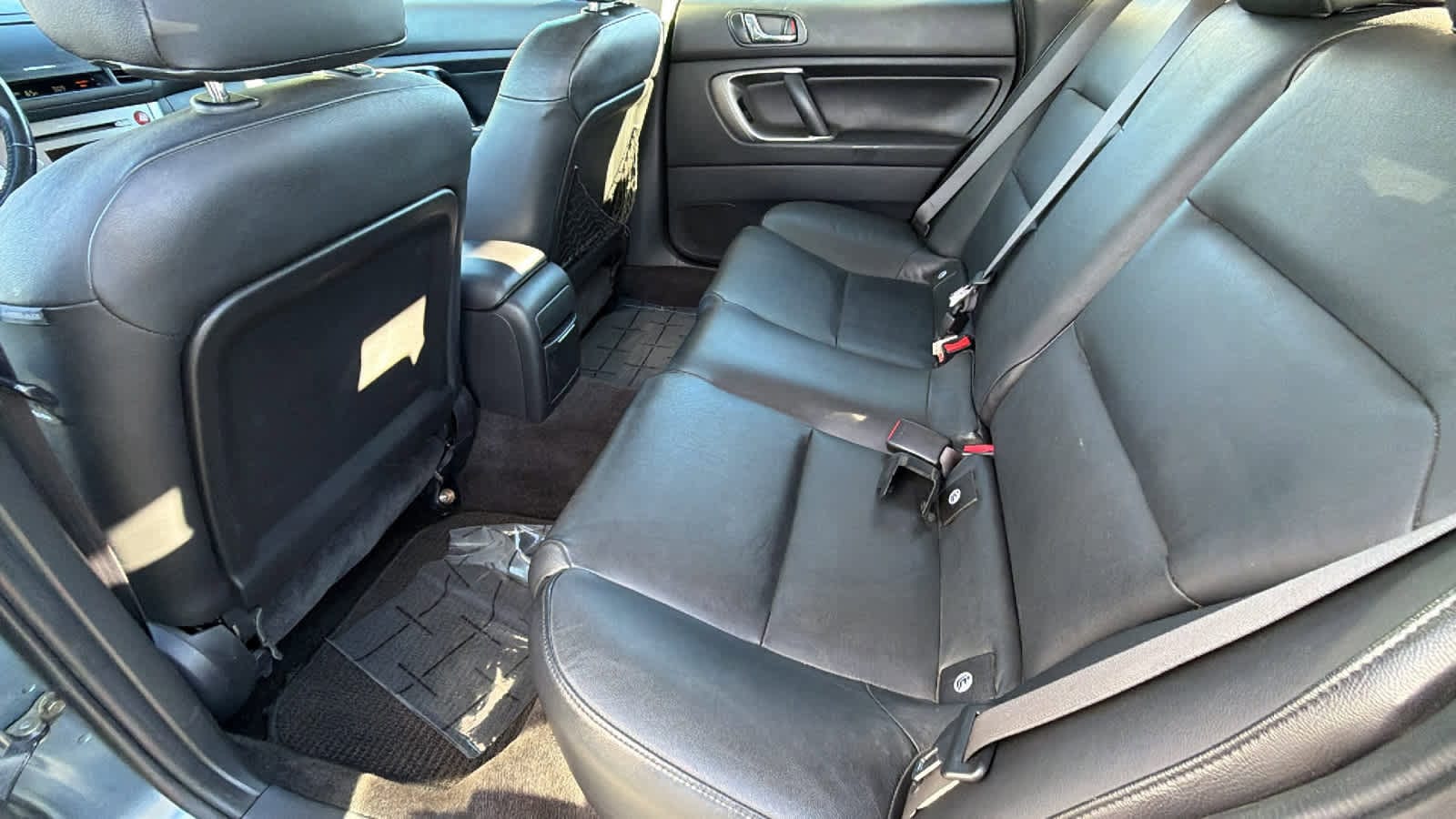 Thumbnail: 2005 Subaru Outback - 24