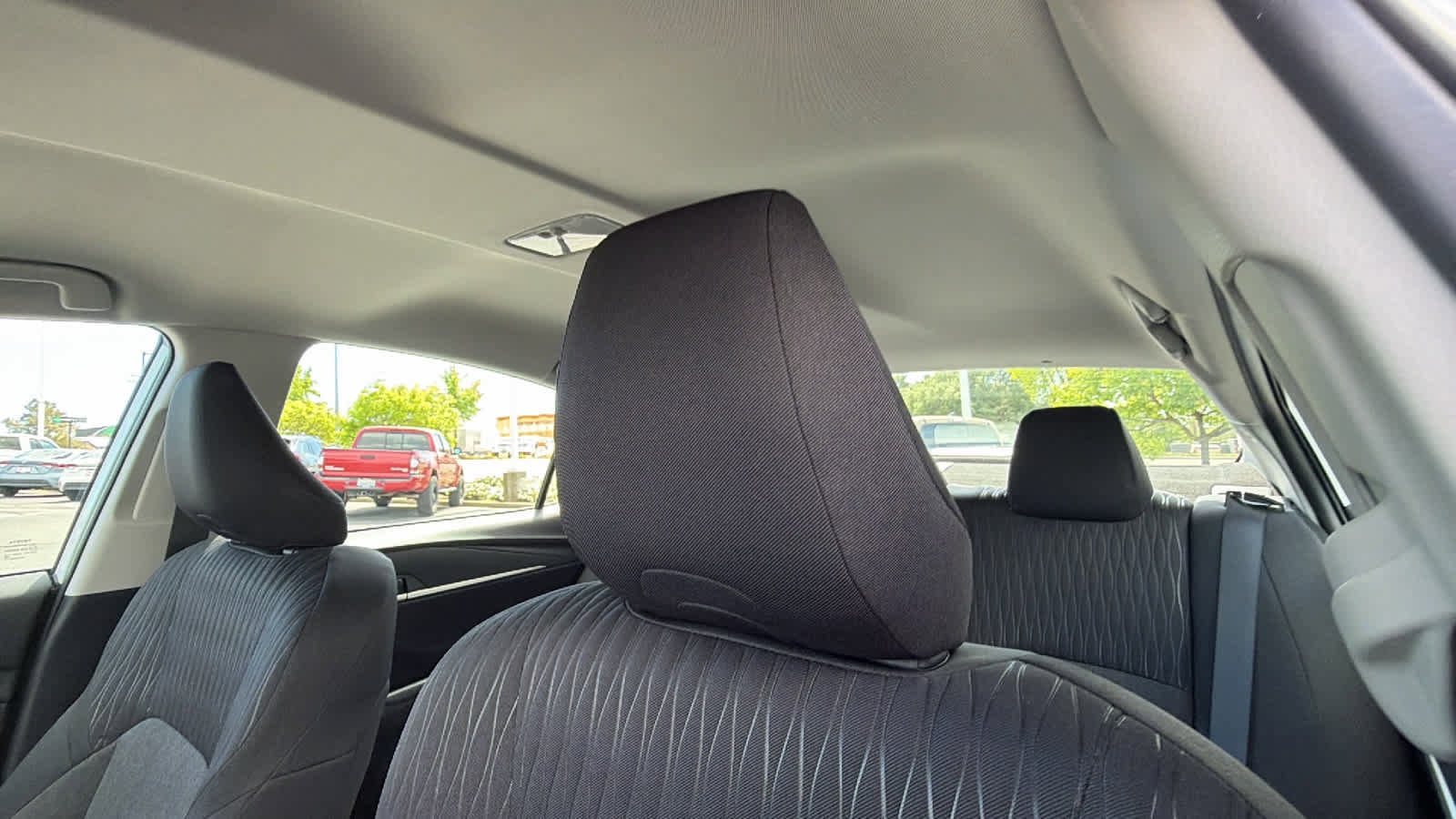 Thumbnail: 2025 Toyota Camry - 11