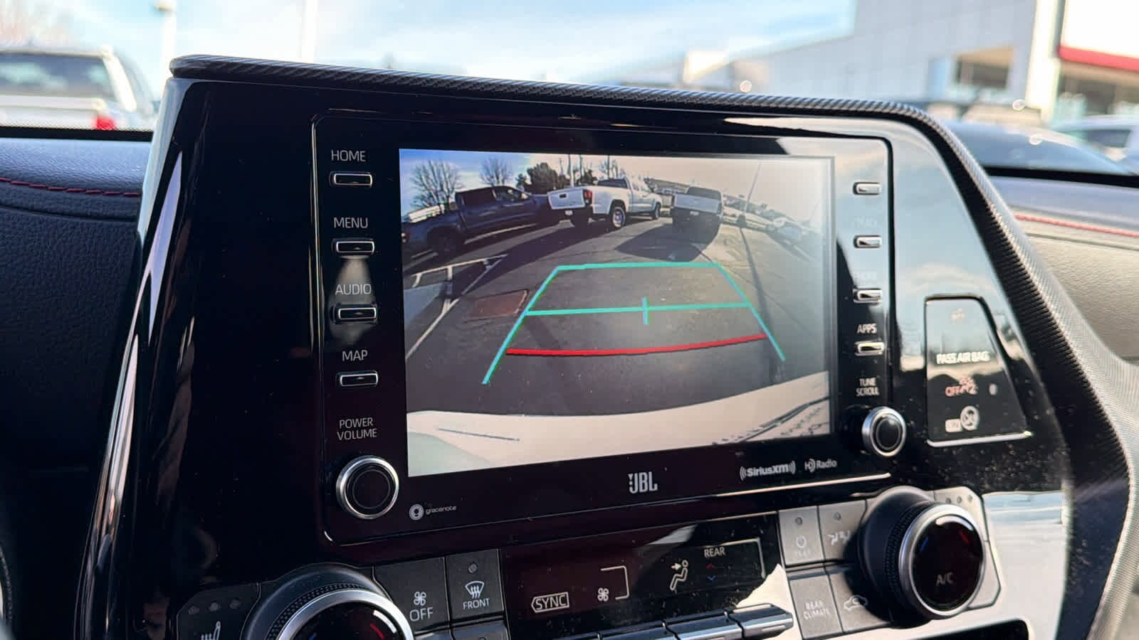 Thumbnail: 2022 Toyota Highlander - 16