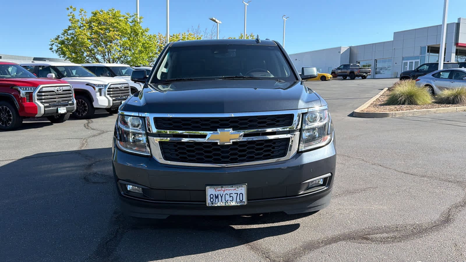 Thumbnail: 2019 Chevrolet Tahoe - 2
