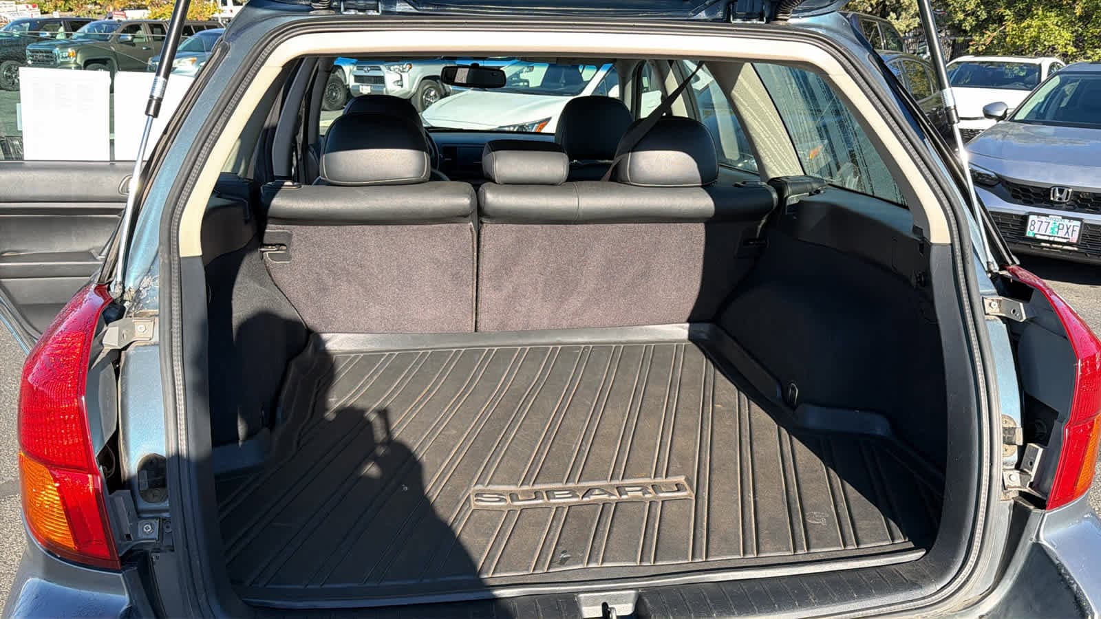 Thumbnail: 2005 Subaru Outback - 27