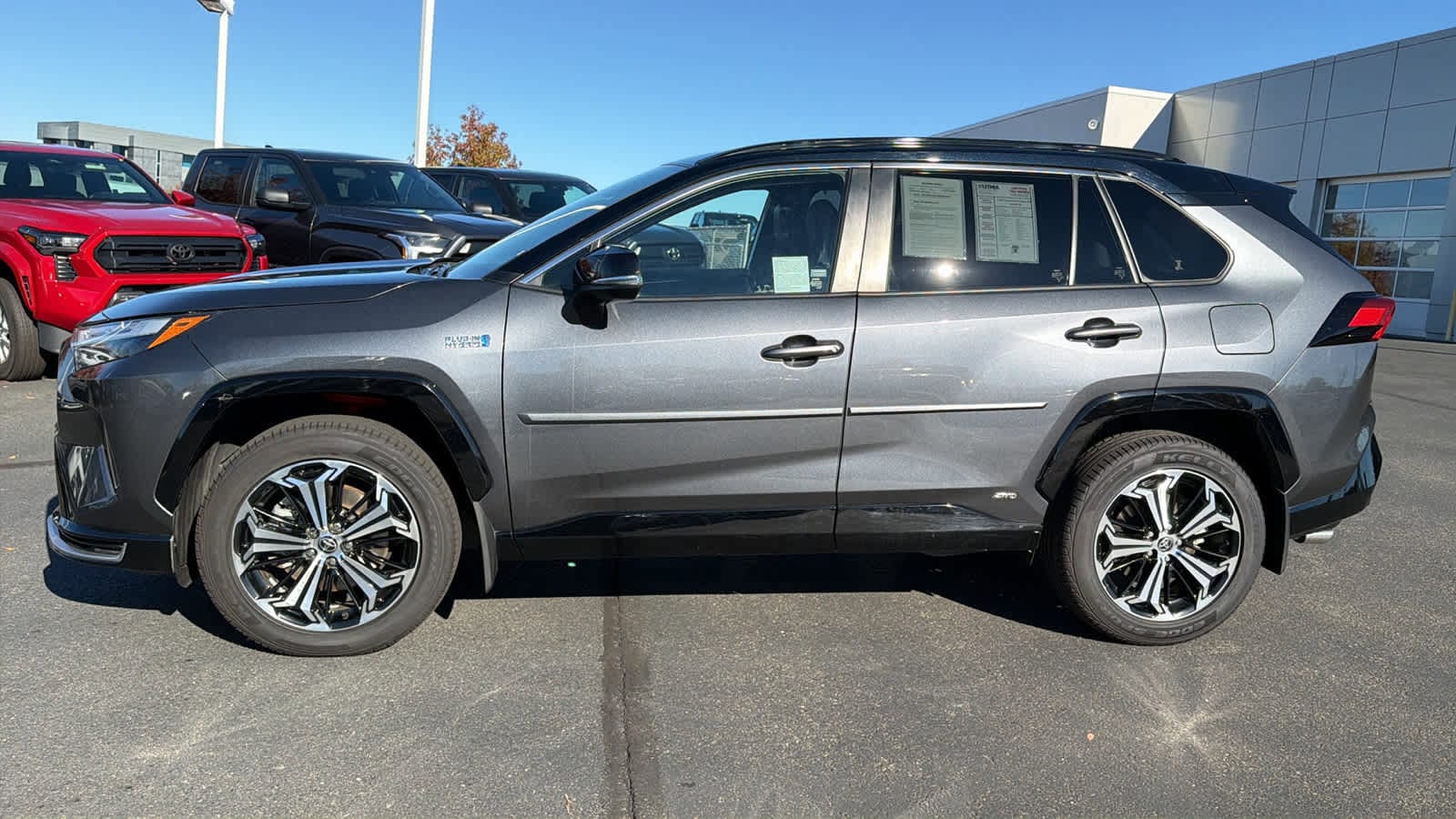 Thumbnail: 2023 Toyota RAV4 - 8