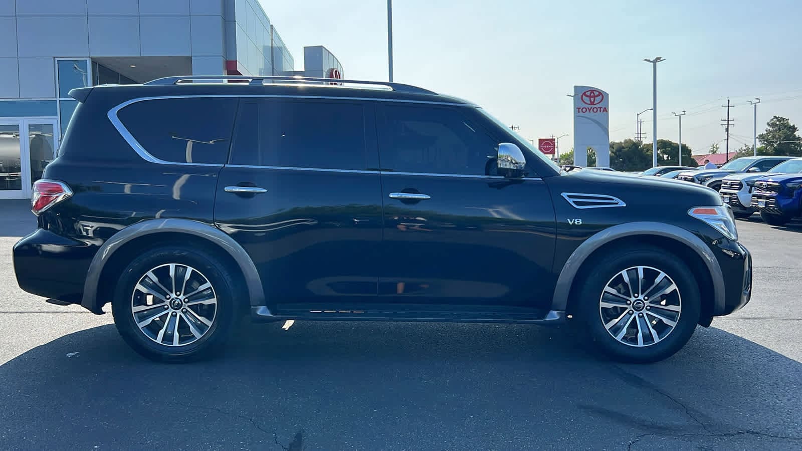 Thumbnail: 2020 Nissan Armada - 4