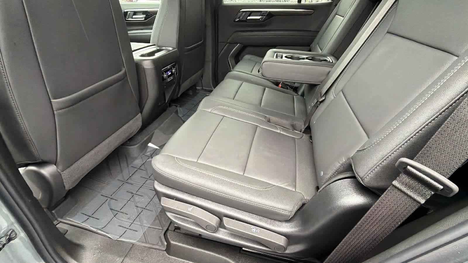 Thumbnail: 2026 Chevrolet Tahoe - 24