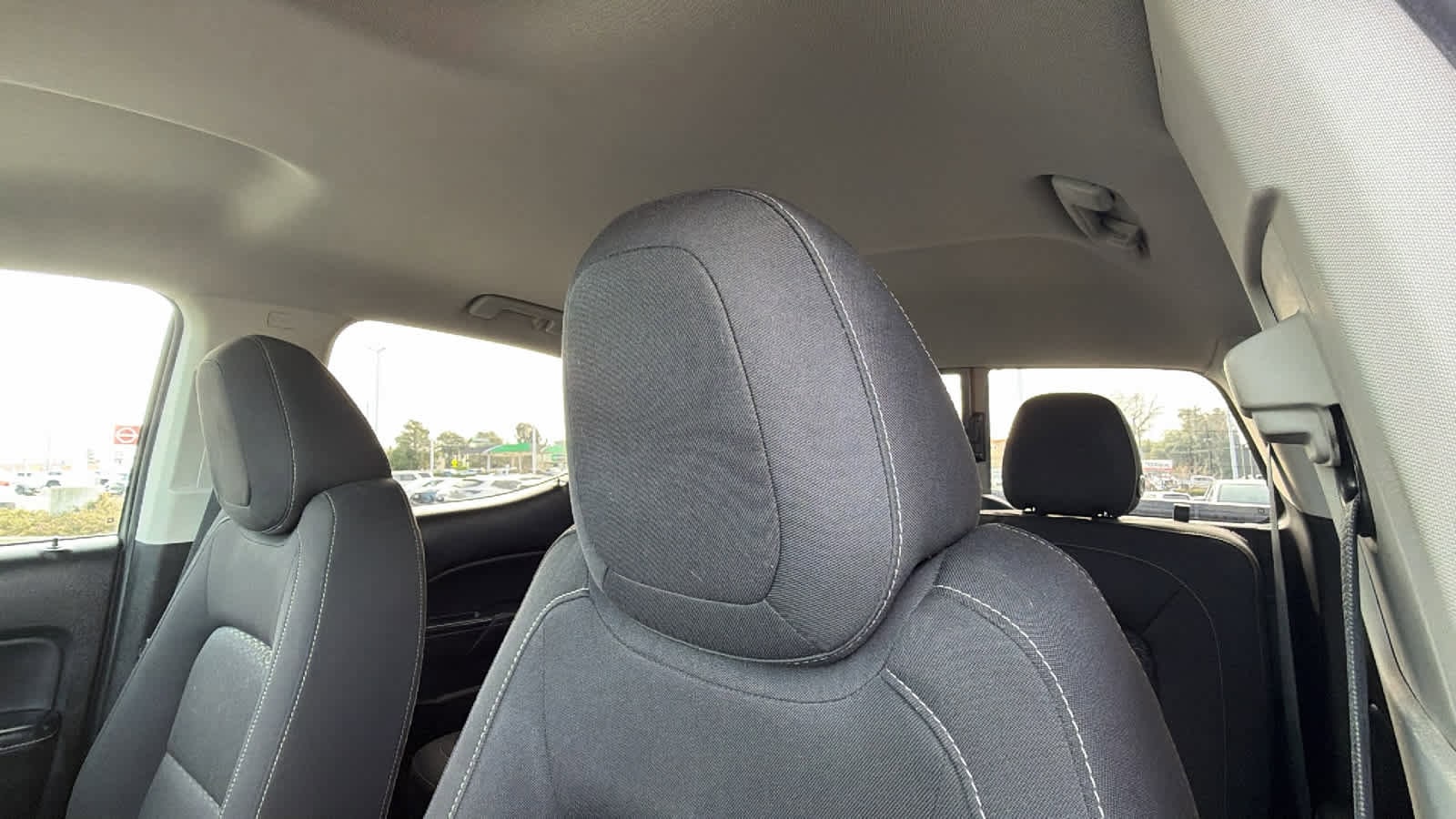 Thumbnail: 2018 GMC Canyon - 11