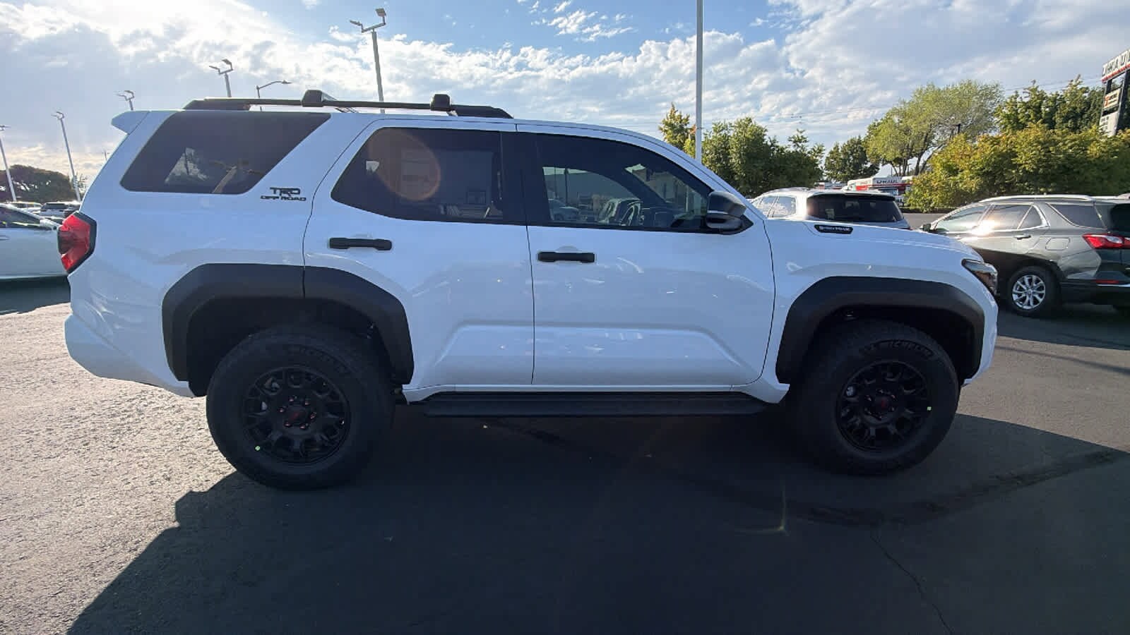 2025 Toyota 4Runner Off-Road 4WD TRD photo 4