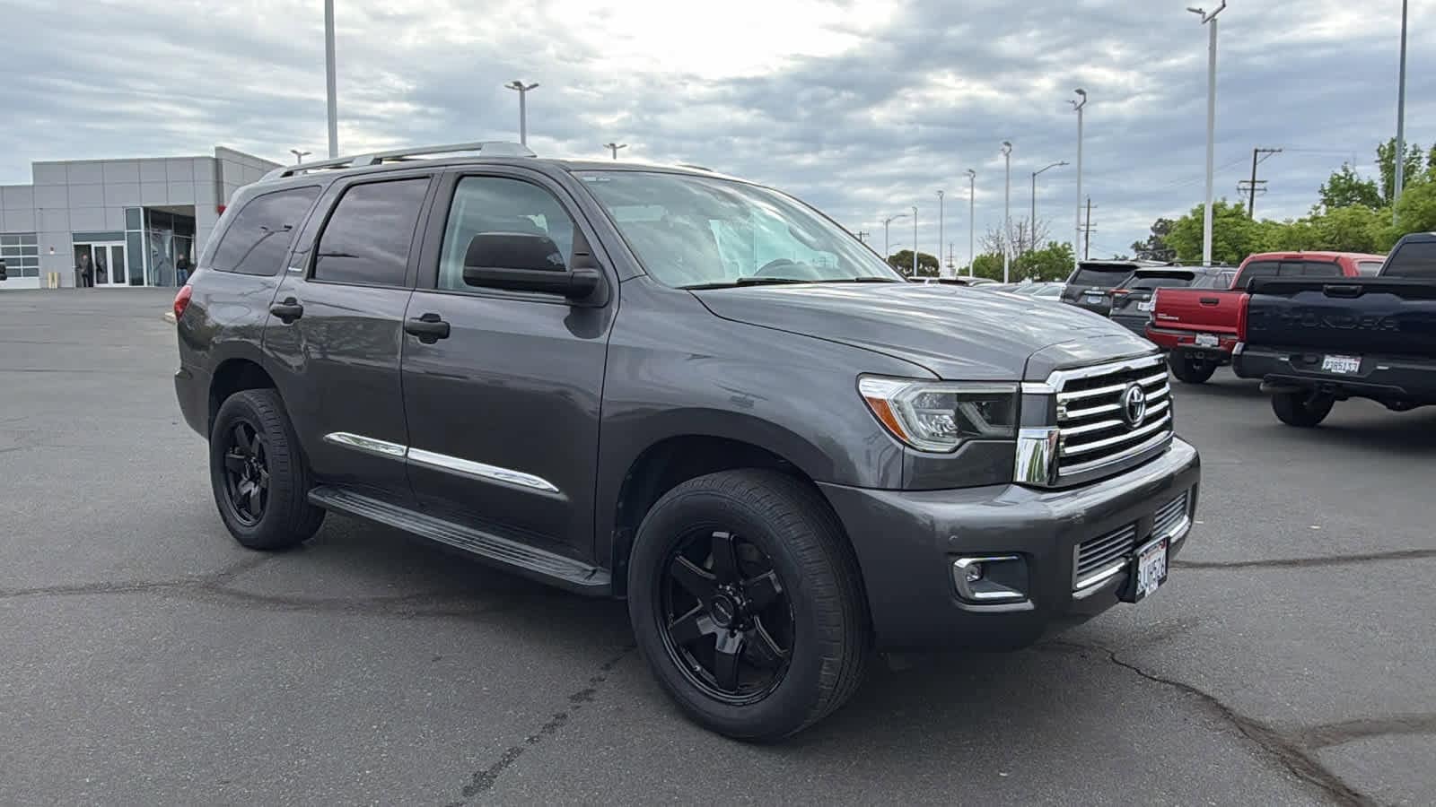 Thumbnail: 2019 Toyota Sequoia - 3
