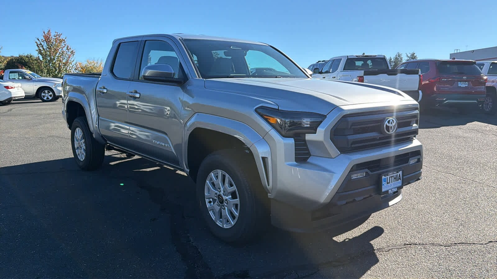2025 Toyota Tacoma SR5 4x4 Double Cab photo 2