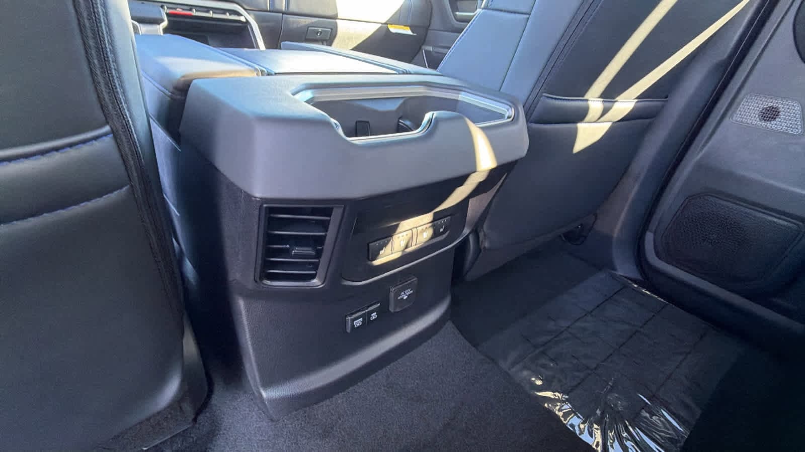 Thumbnail: 2026 Toyota Tundra - 25