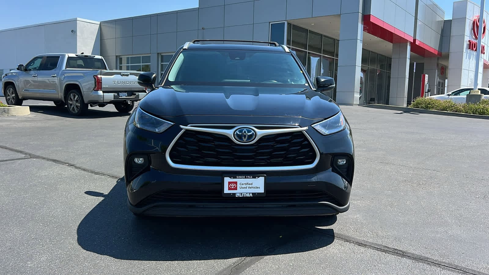 Thumbnail: 2022 Toyota Highlander - 2
