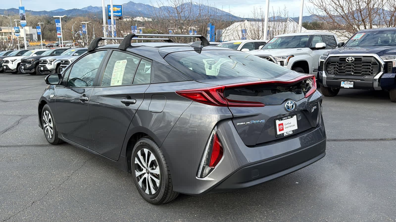 Thumbnail: 2022 Toyota Prius Prime - 7