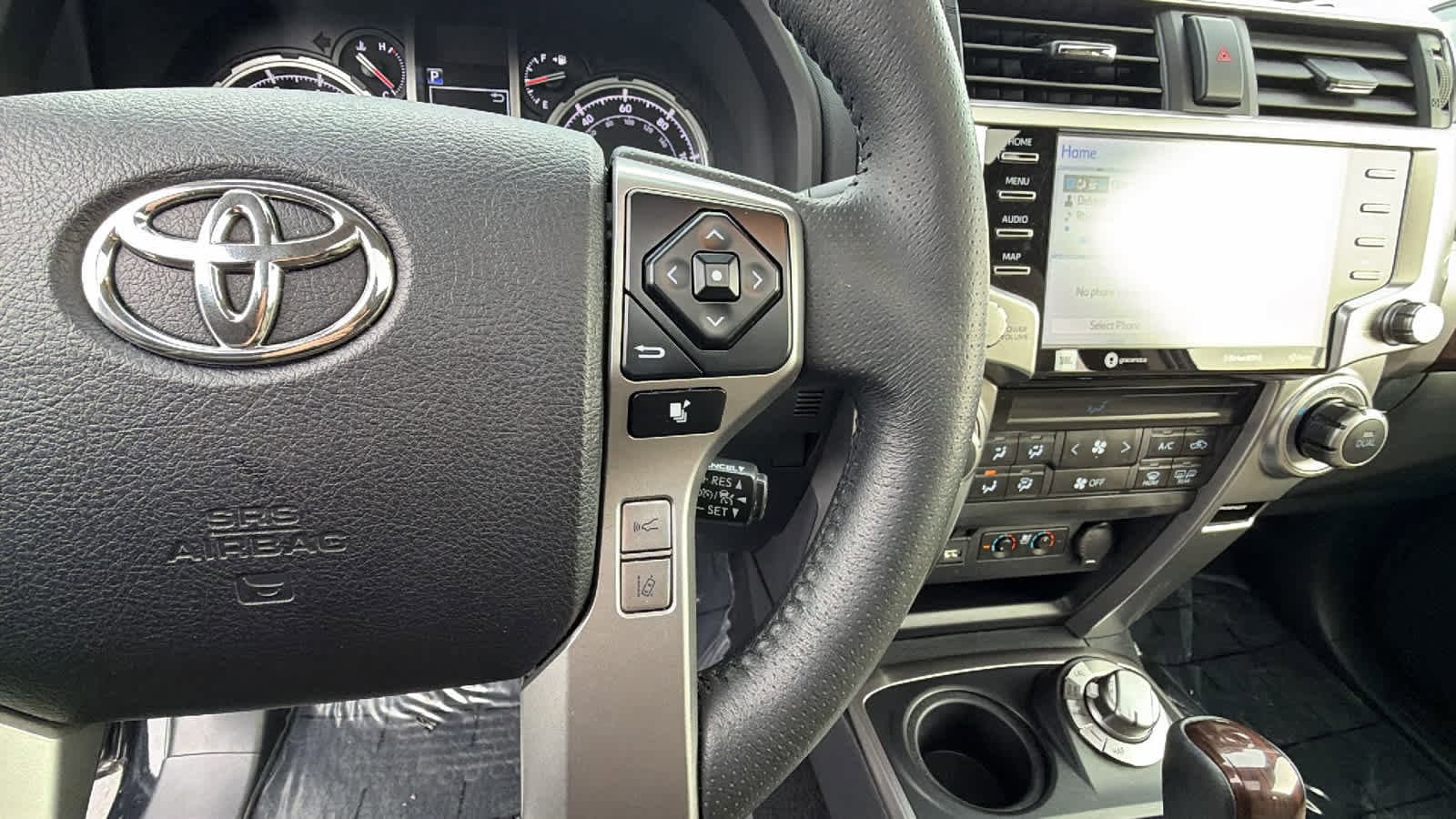 Thumbnail: 2022 Toyota 4Runner - 20