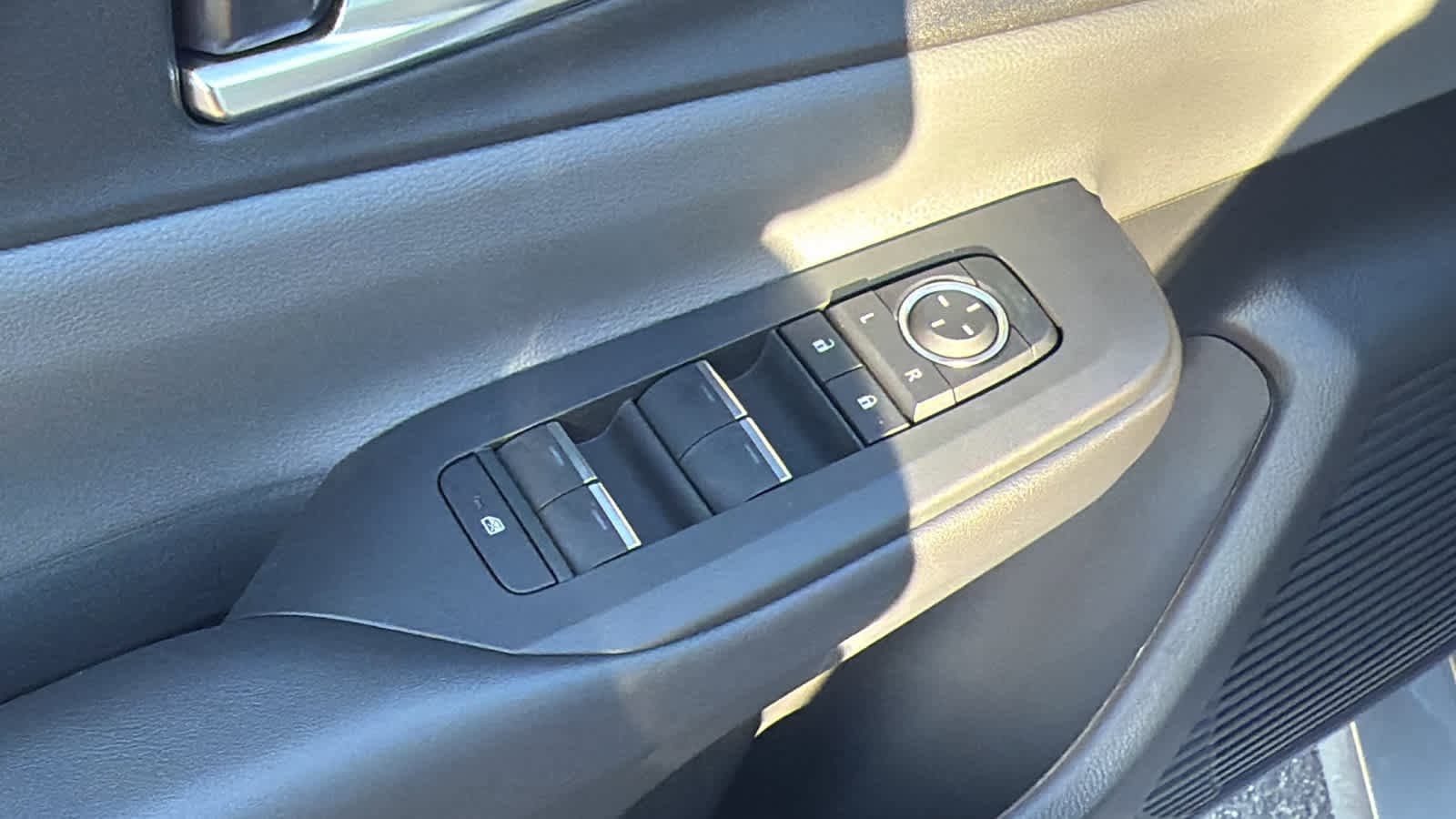 Thumbnail: 2026 Toyota Prius - 22