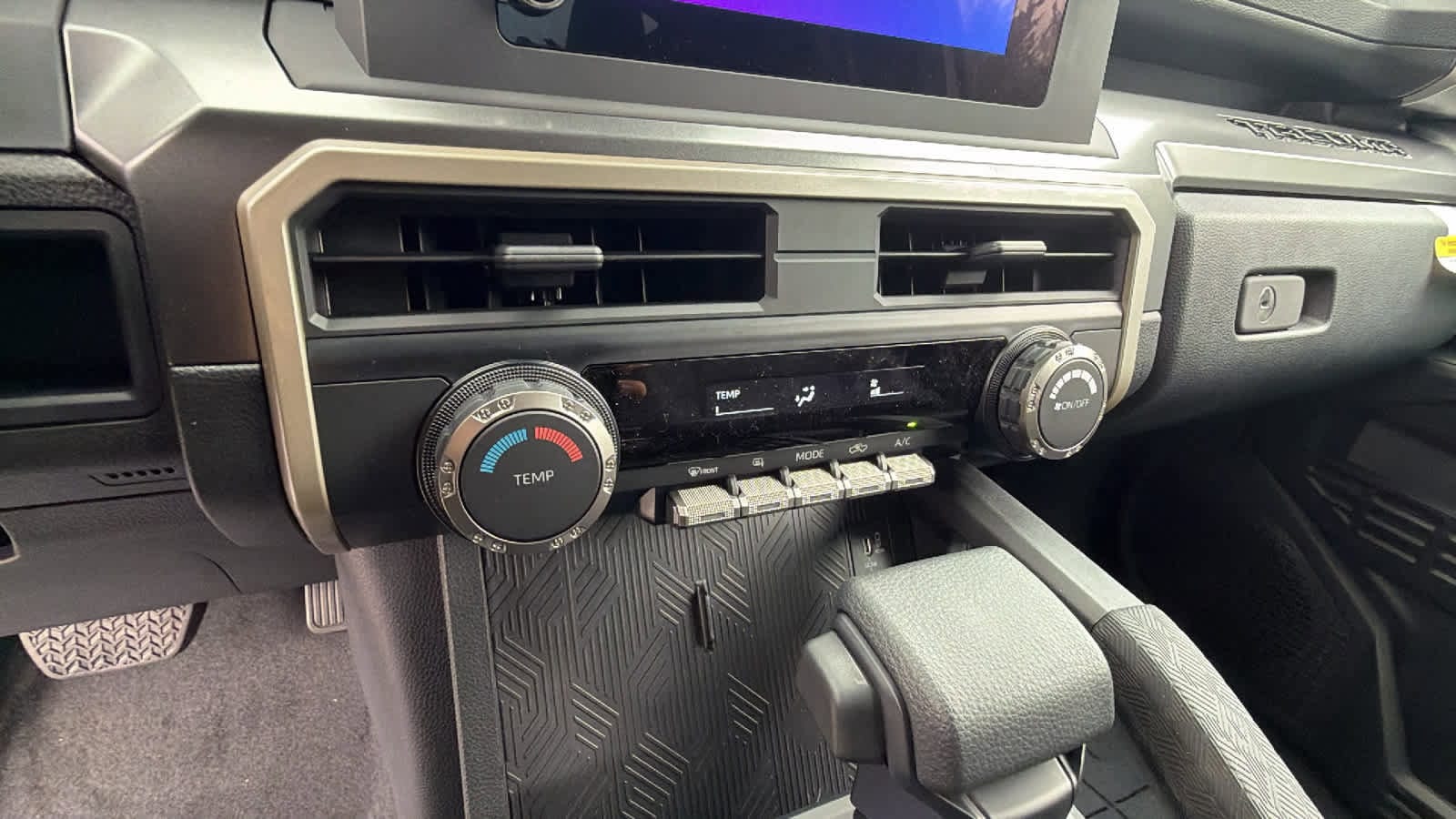 Thumbnail: 2025 Toyota Tacoma - 14