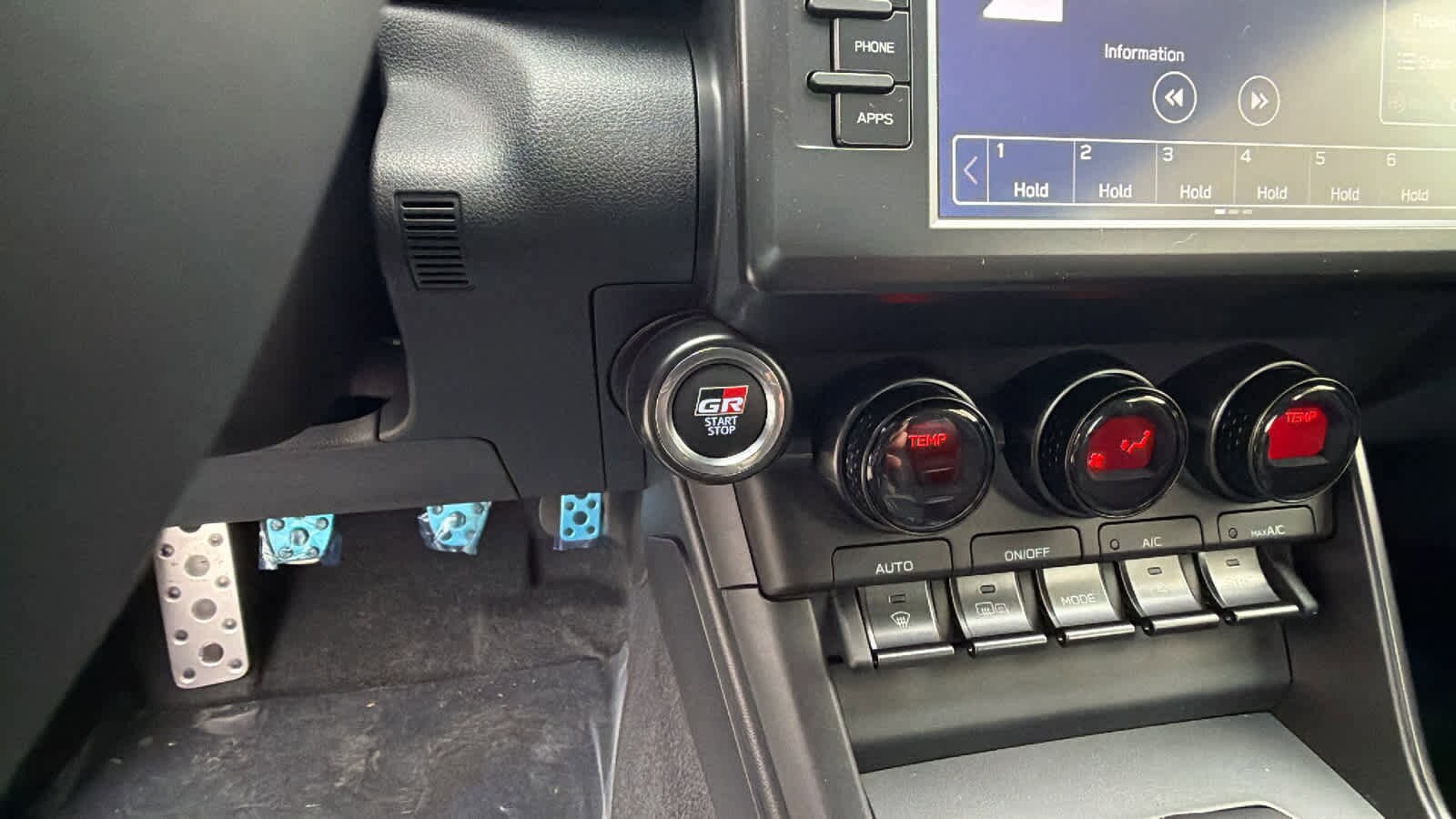 Thumbnail: 2026 Toyota GR86 - 17