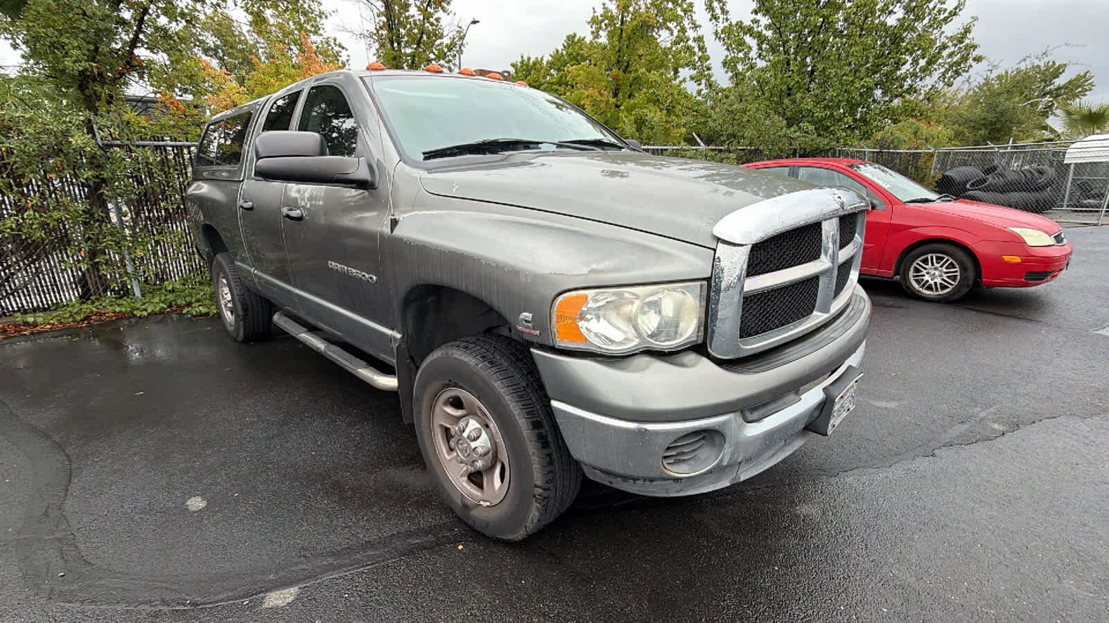 2005 Dodge Ram 3500 SLT Laramie photo 2