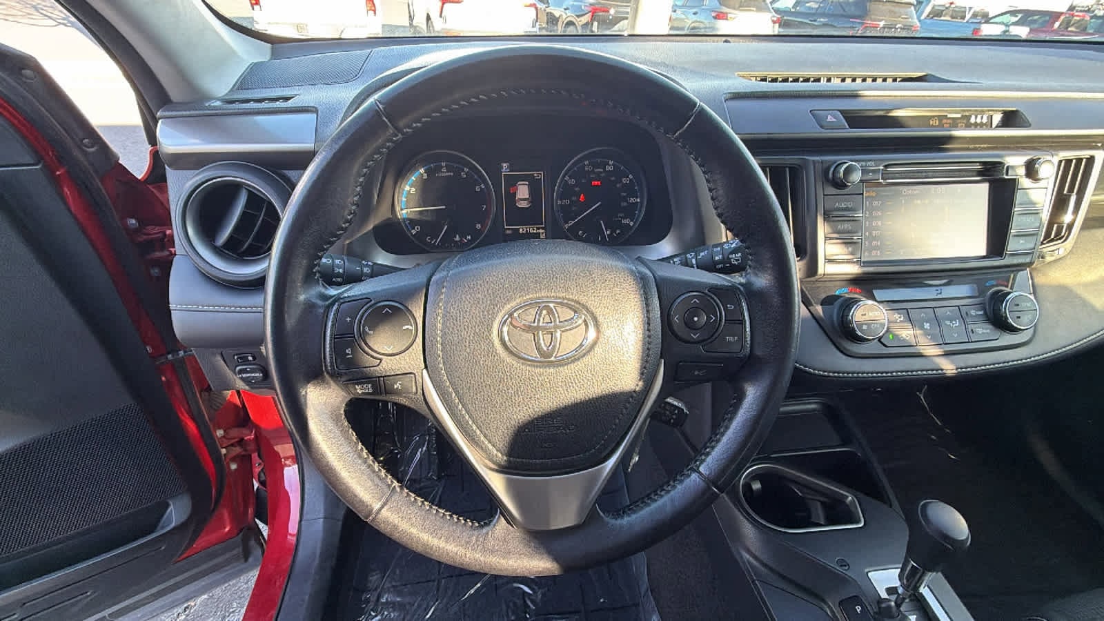 Thumbnail: 2017 Toyota RAV4 - 18