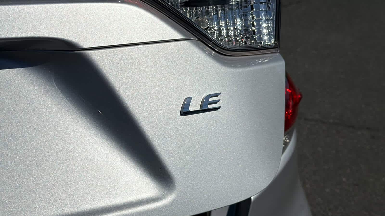 Thumbnail: 2023 Toyota Corolla - 28