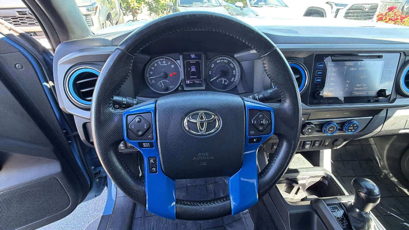 Thumbnail: 2019 Toyota Tacoma - 18