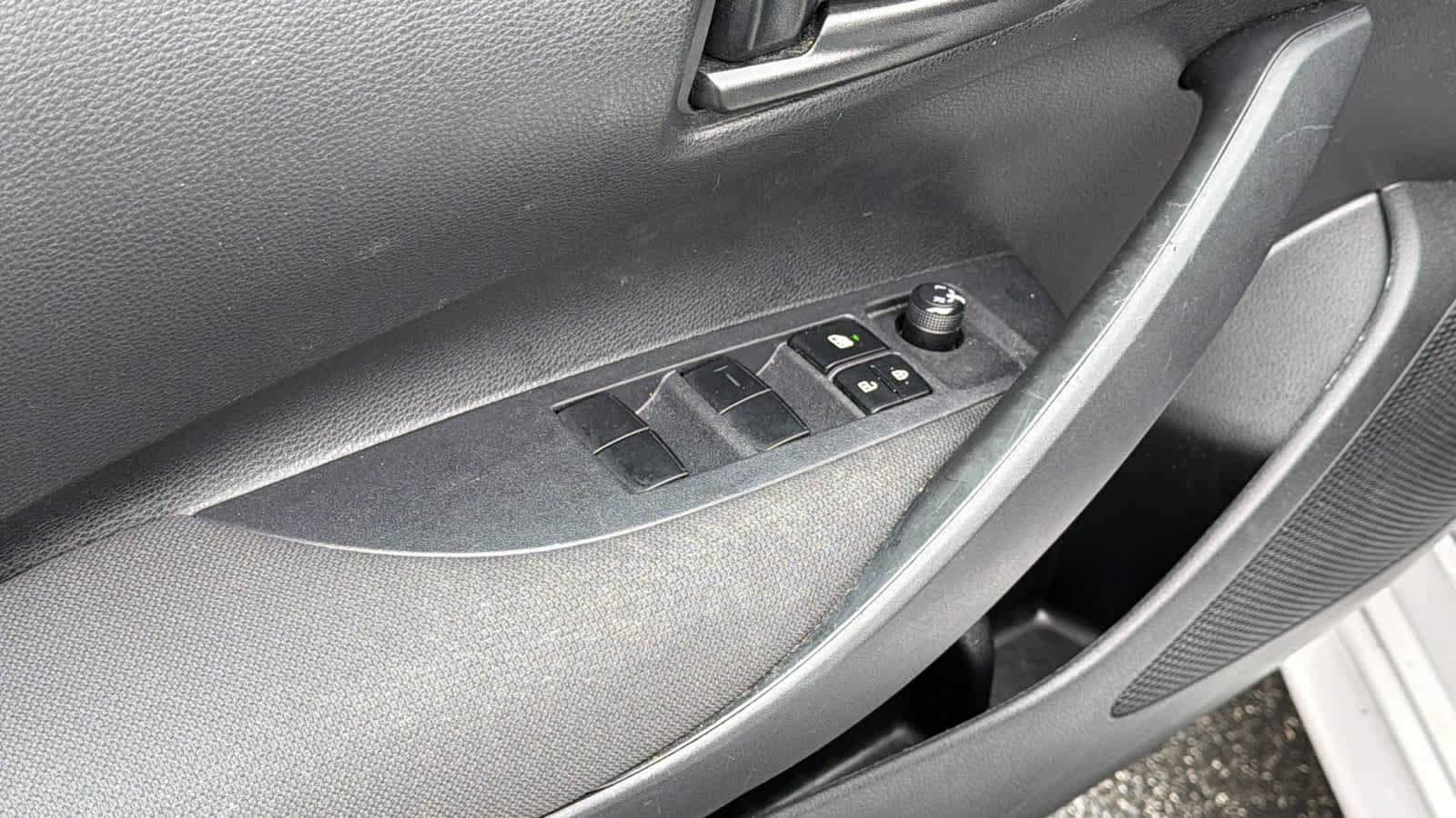 Thumbnail: 2023 Toyota Corolla - 22