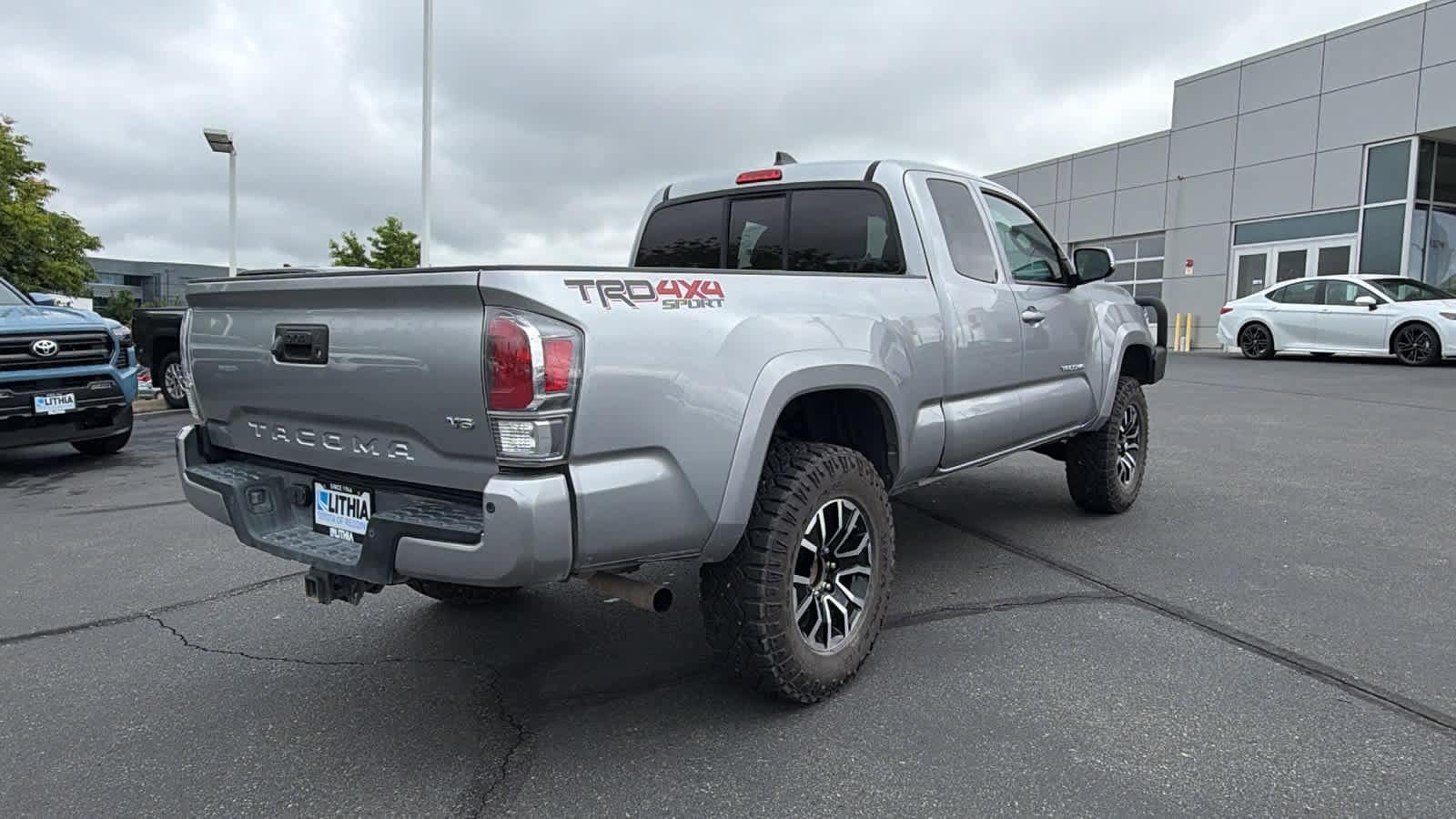 Thumbnail: 2020 Toyota Tacoma - 5