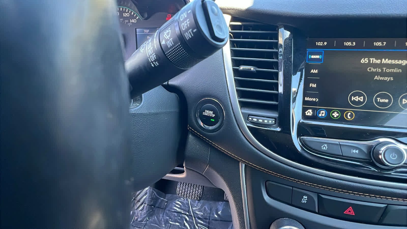 Thumbnail: 2019 Chevrolet Trax - 17