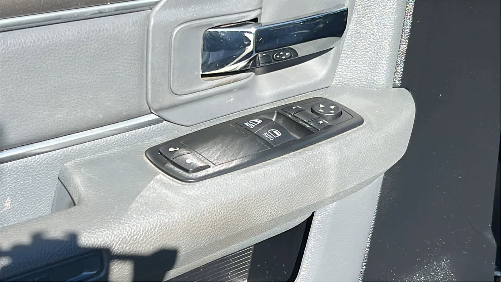 Thumbnail: 2013 RAM 1500 - 22
