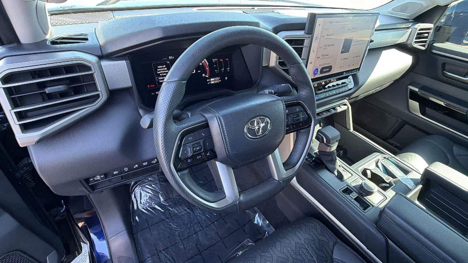 Thumbnail: 2024 Toyota Tundra - 9