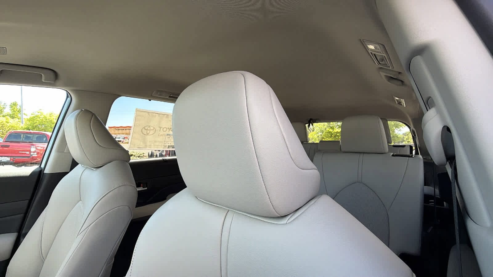 Thumbnail: 2026 Toyota Grand Highlander - 11