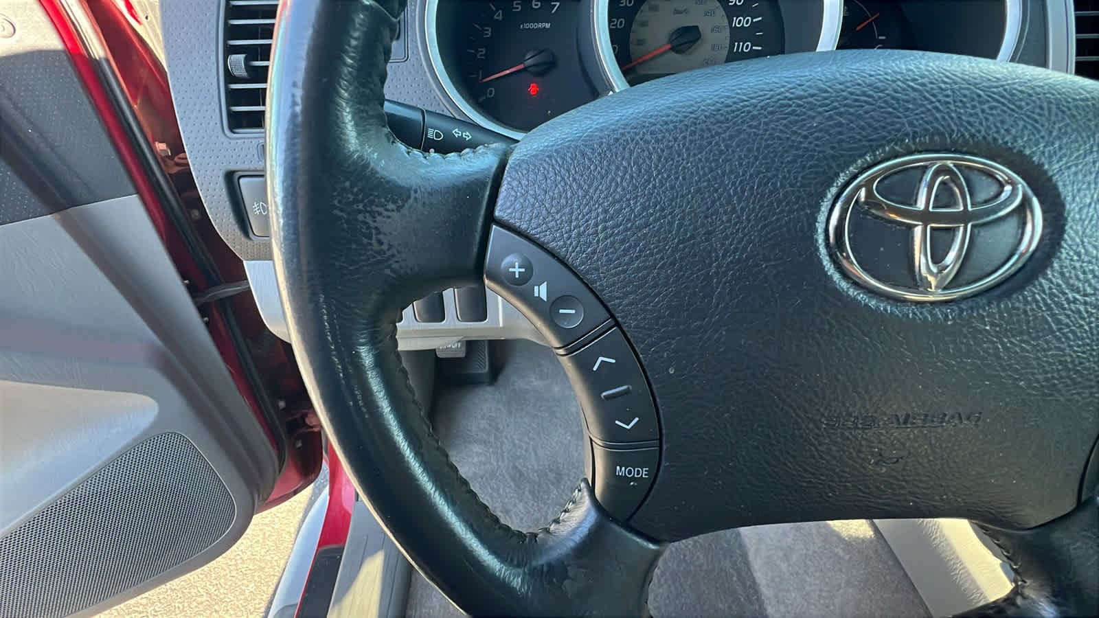 Thumbnail: 2006 Toyota Tacoma - 19