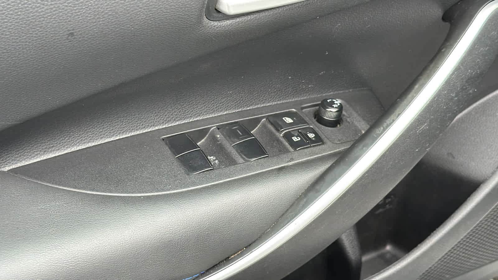 Thumbnail: 2022 Toyota Corolla - 23