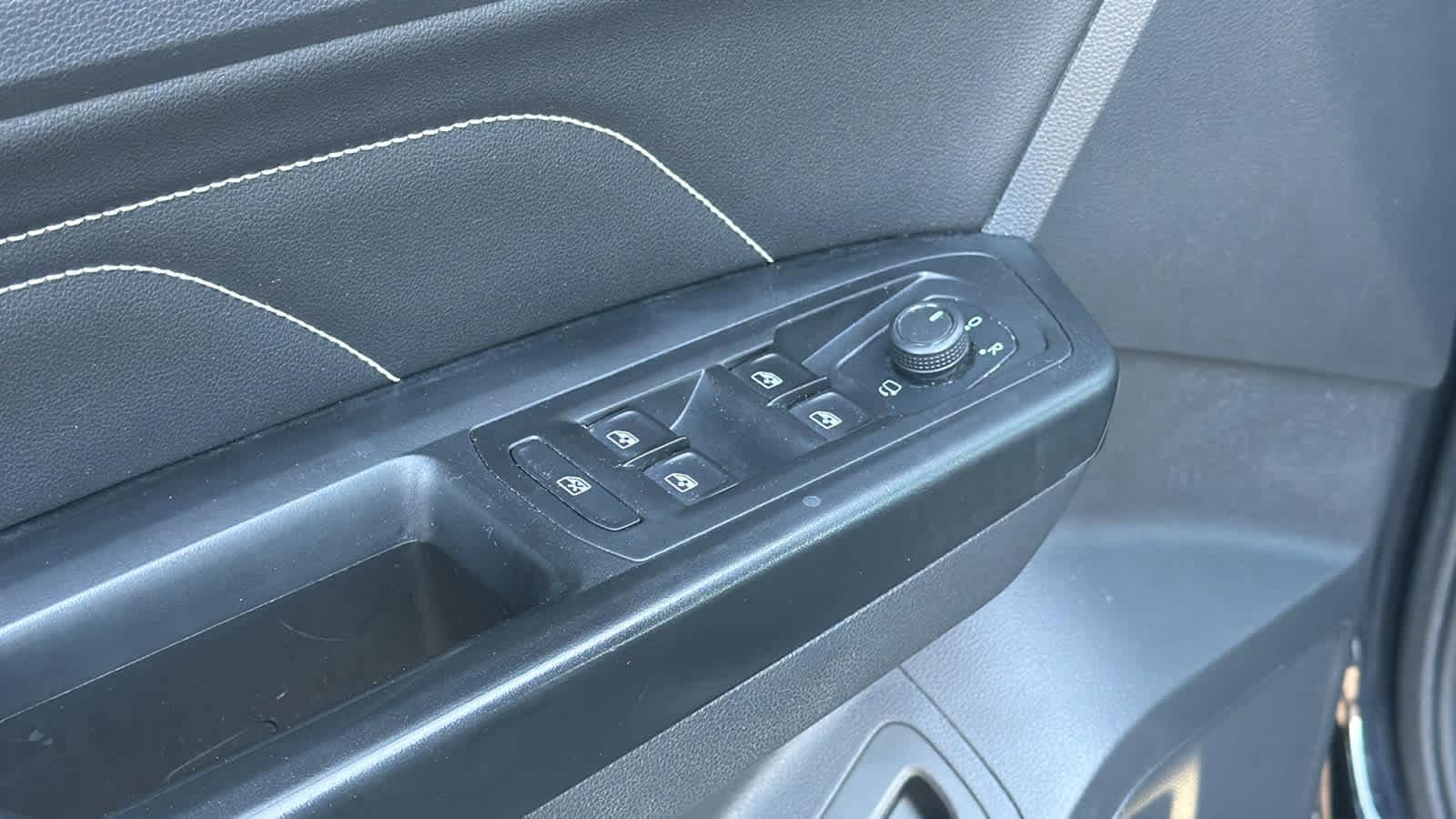 Thumbnail: 2021 Volkswagen Atlas - 22