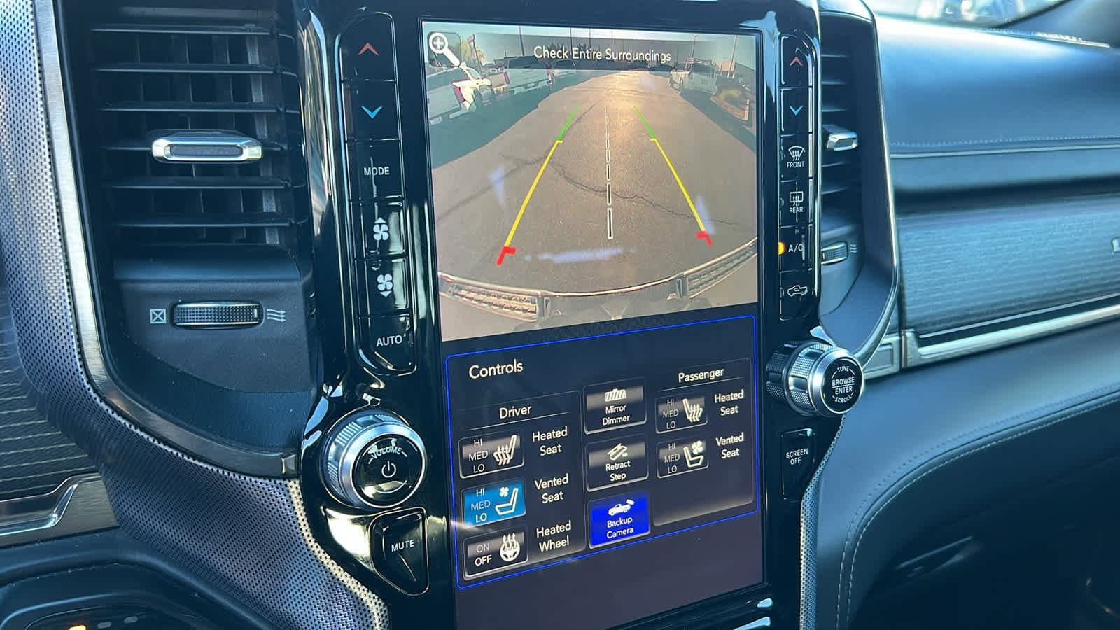 Thumbnail: 2019 RAM 1500 - 16