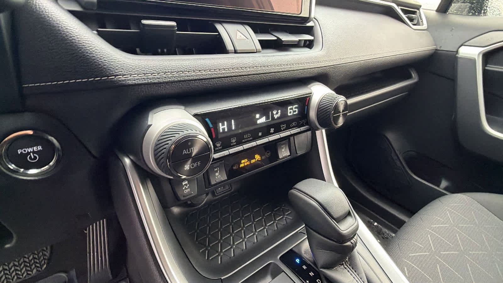 Thumbnail: 2025 Toyota RAV4 - 14