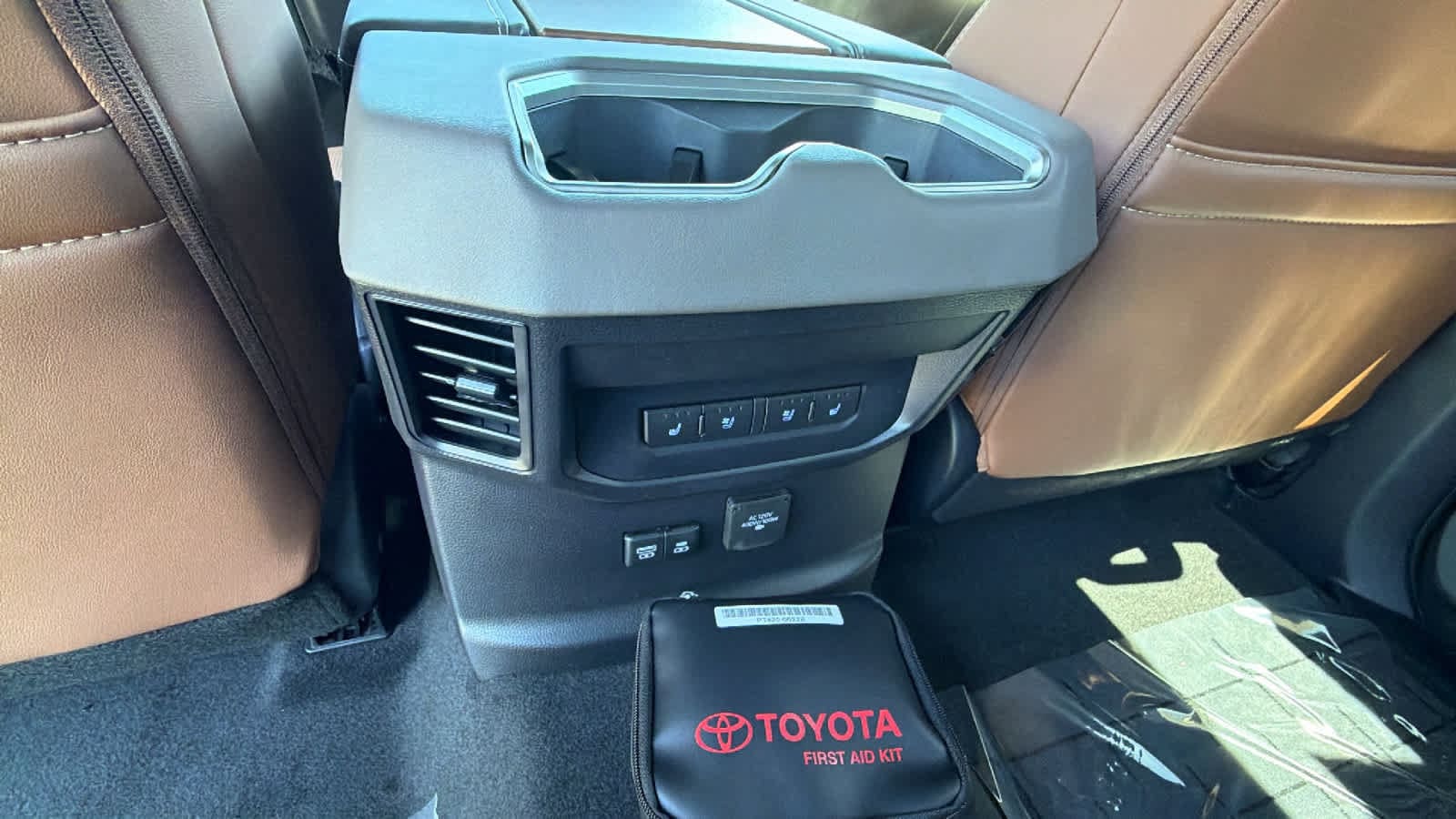 2026 Toyota Tundra 1794 Edition - Photo 24