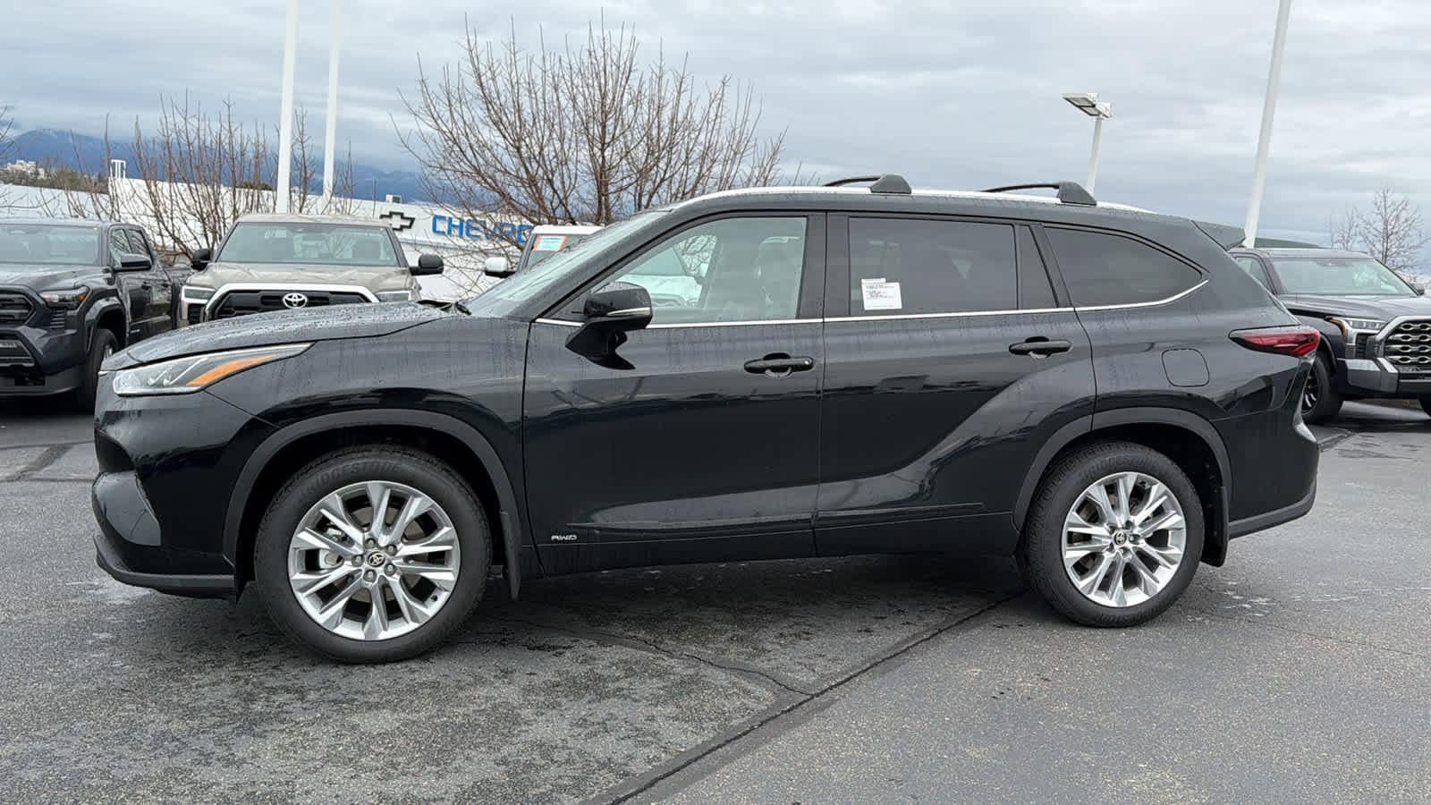 Thumbnail: 2026 Toyota Highlander - 8