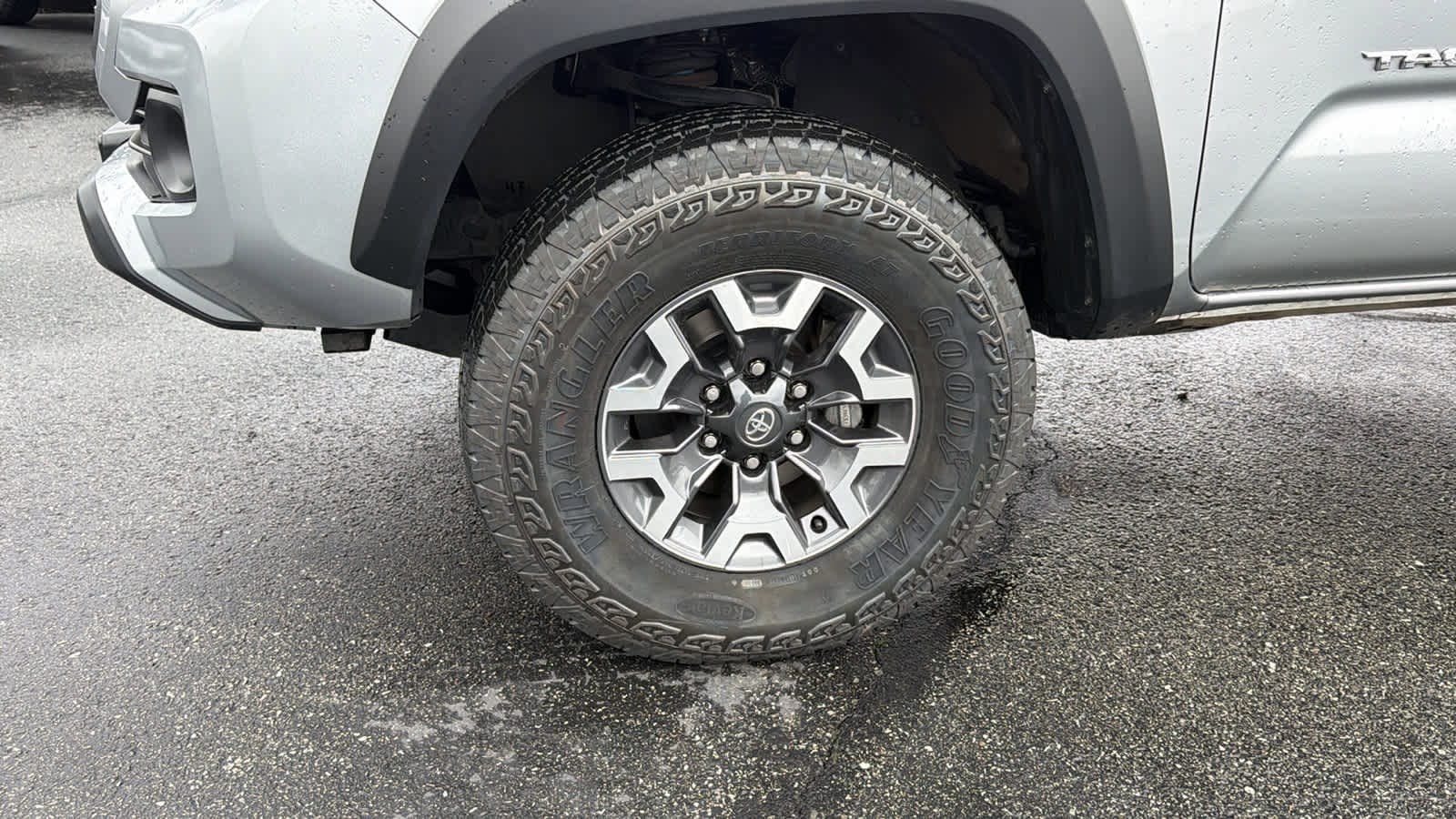 Thumbnail: 2023 Toyota Tacoma - 9