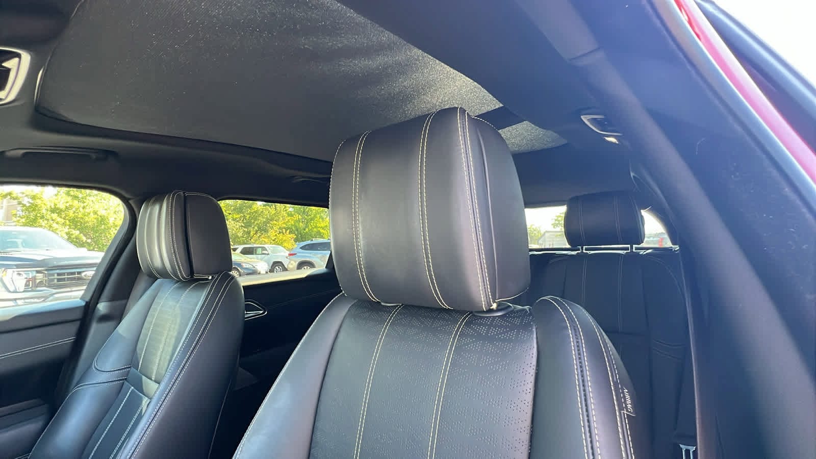 Thumbnail: 2019 Land Rover Range Rover Velar - 11