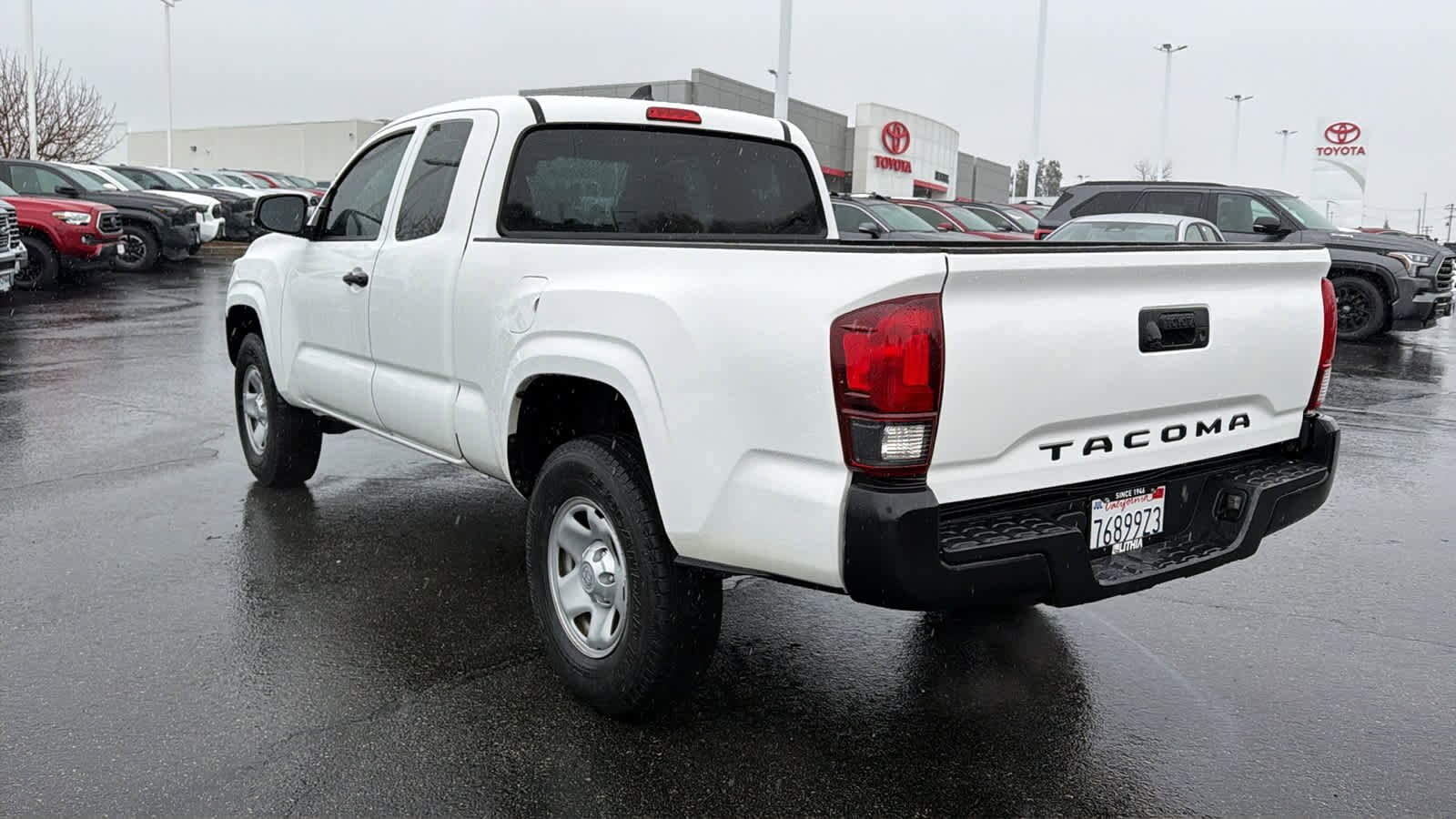 Thumbnail: 2018 Toyota Tacoma - 7