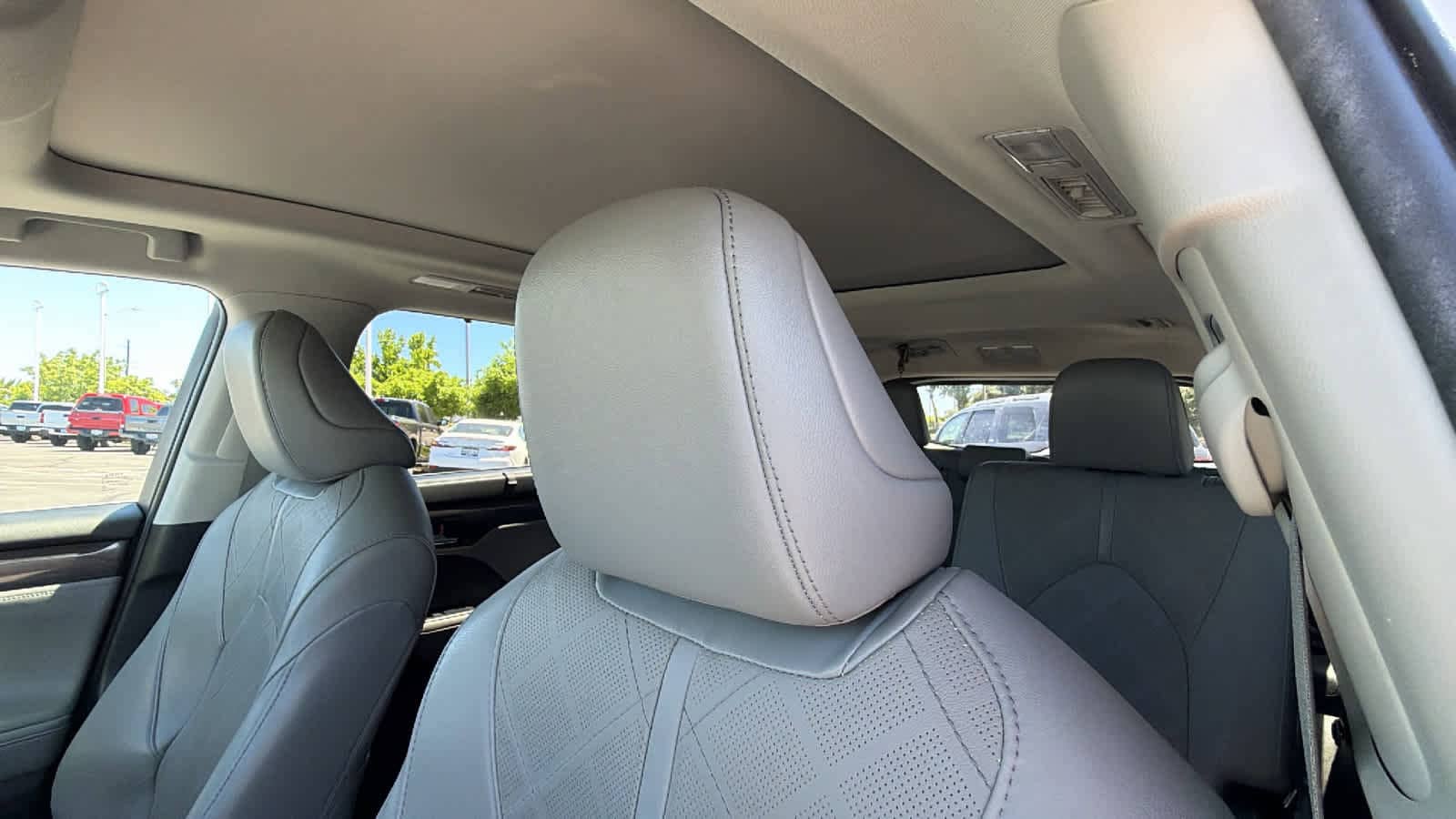 Thumbnail: 2021 Toyota Highlander - 11
